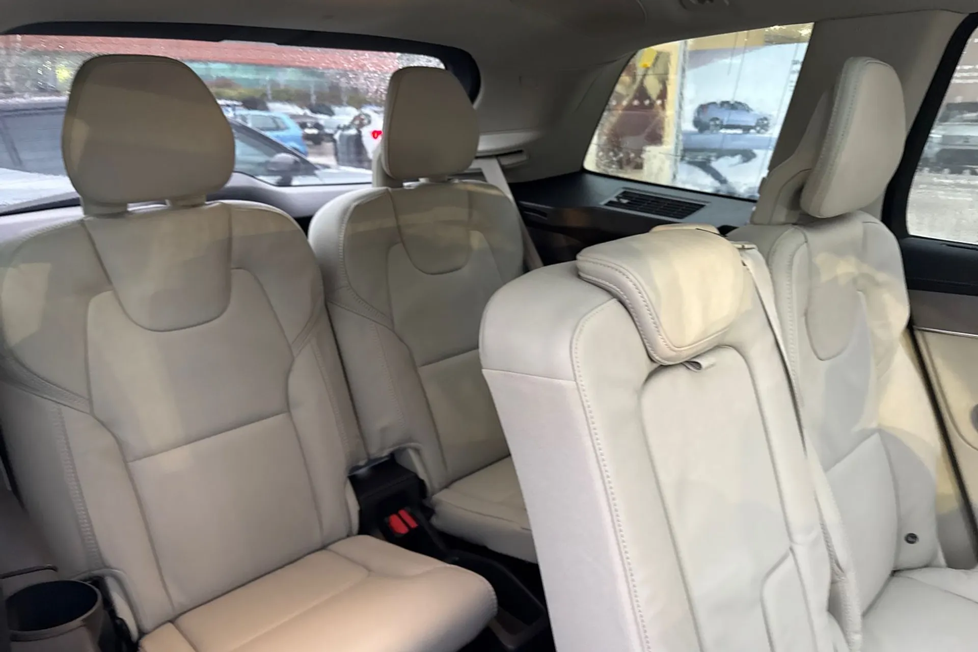 Volvo XC90 thumbnail image number 7