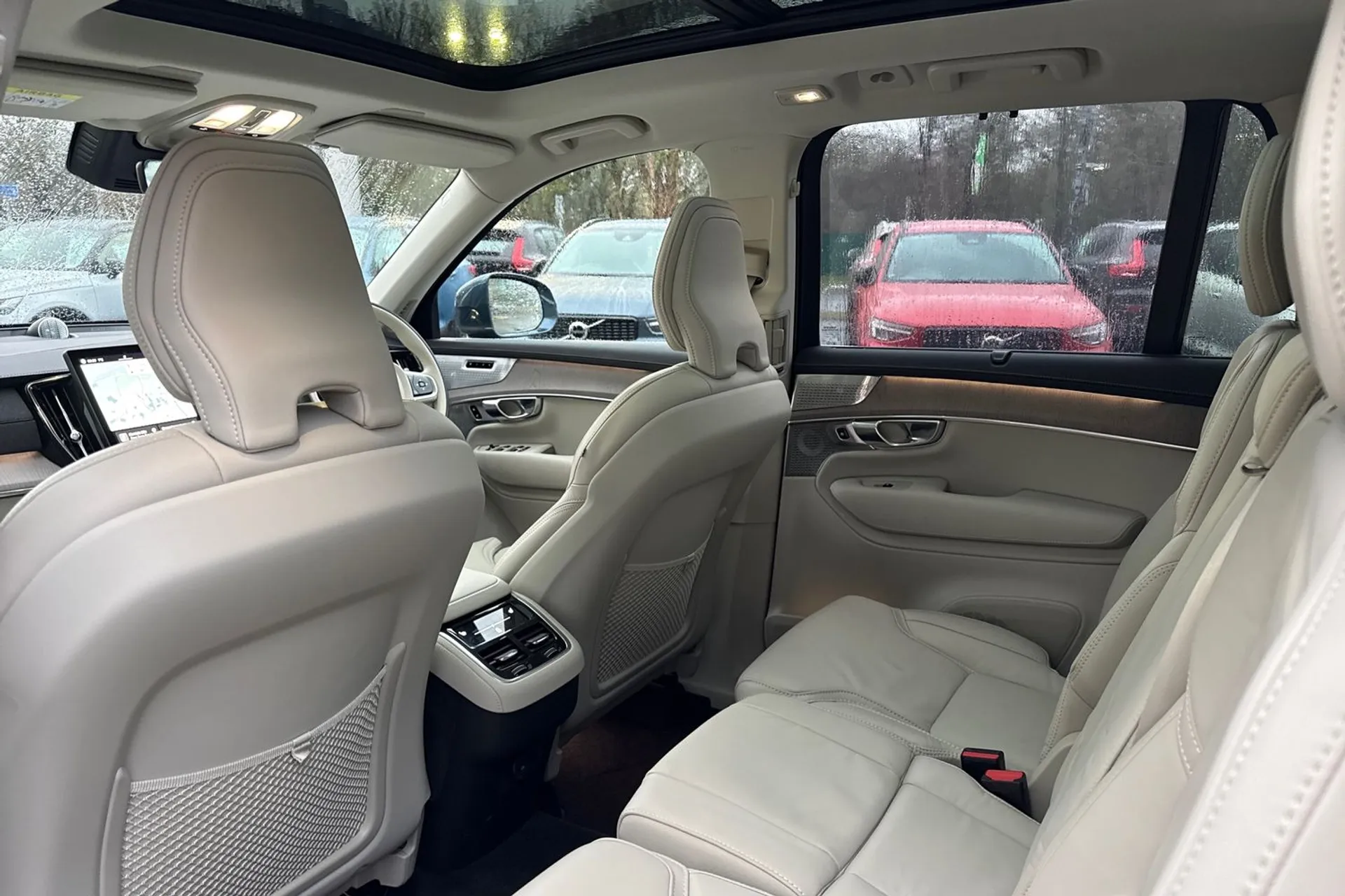 Volvo XC90 thumbnail image number 32