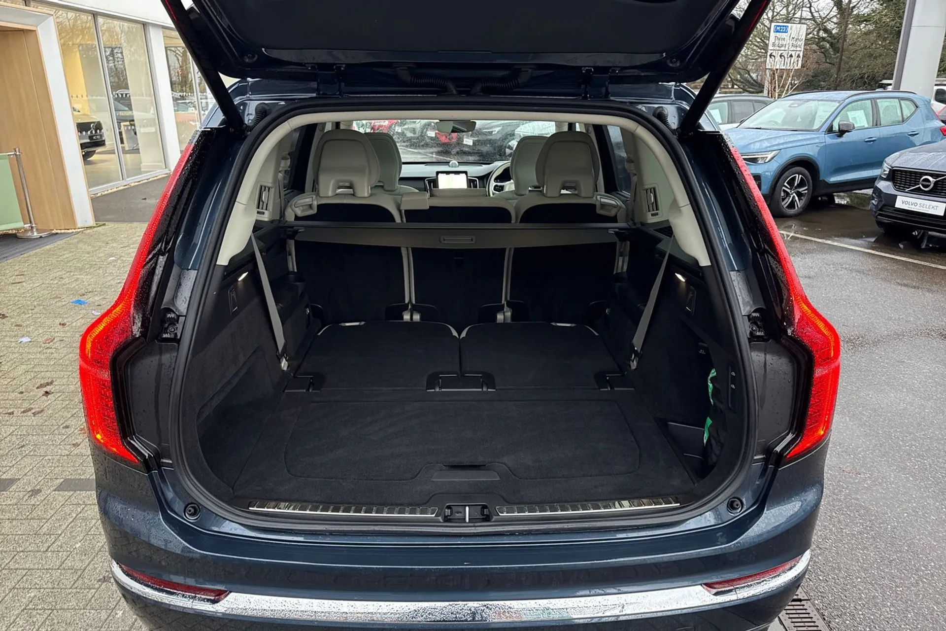 Volvo XC90 thumbnail image number 21