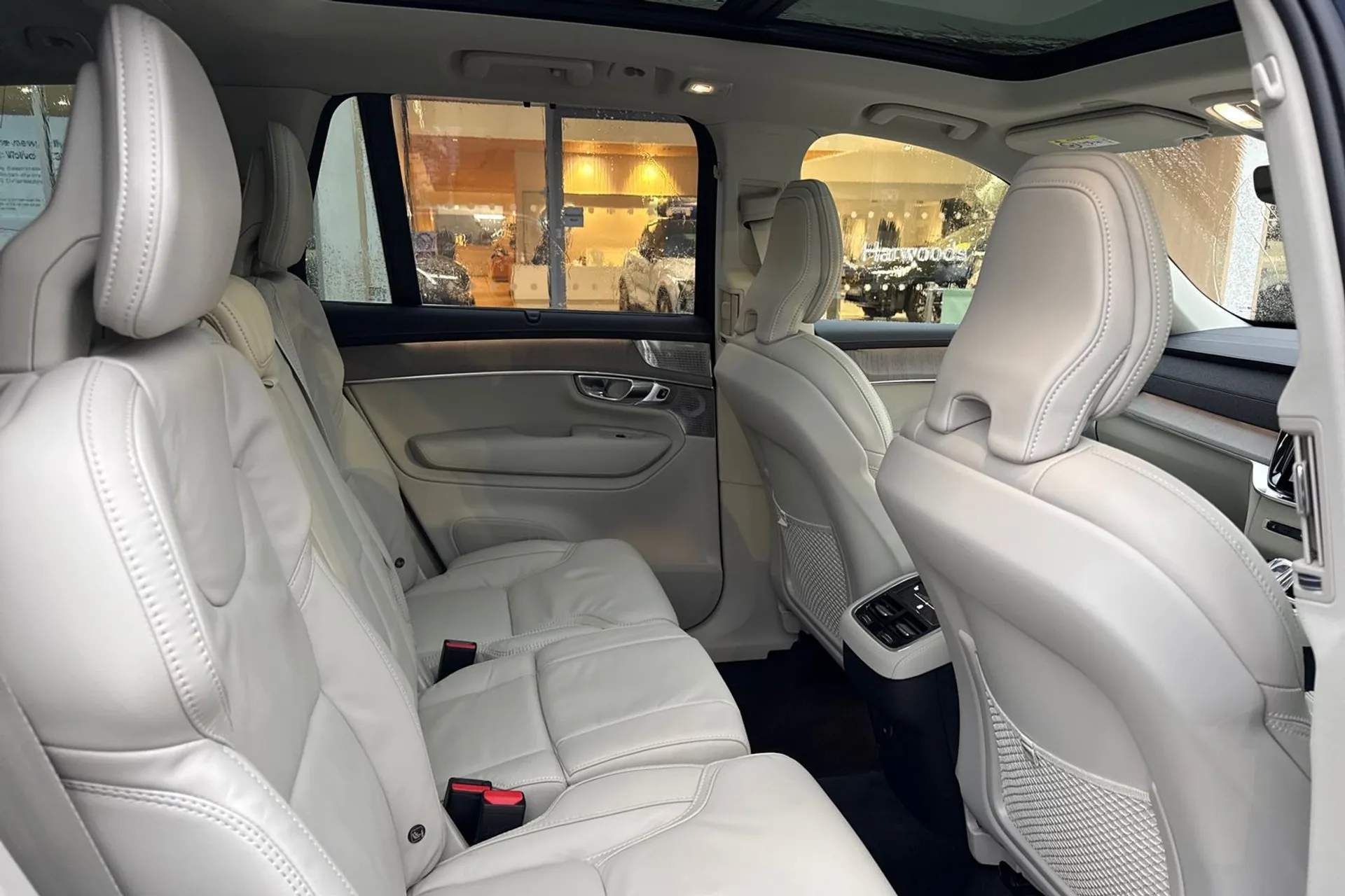 Volvo XC90 thumbnail image number 24