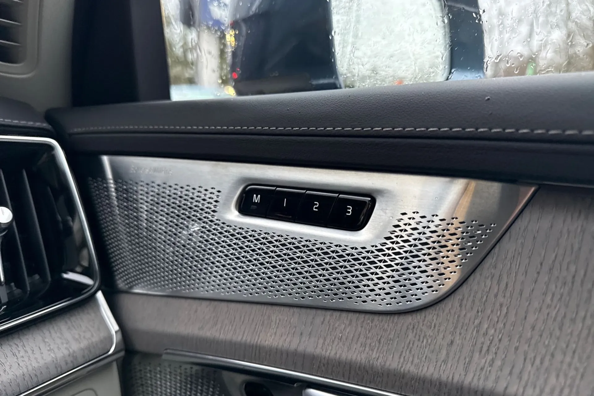 Volvo XC90 thumbnail image number 43