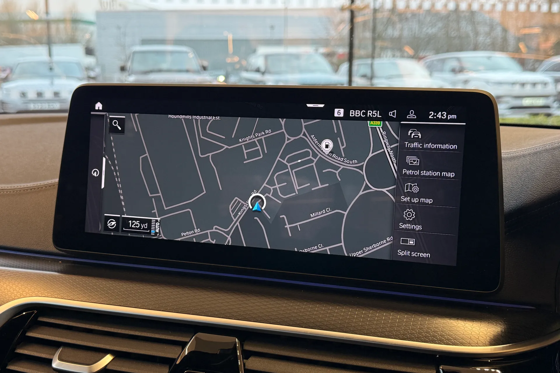 BMW 5 SERIES thumbnail image number 26