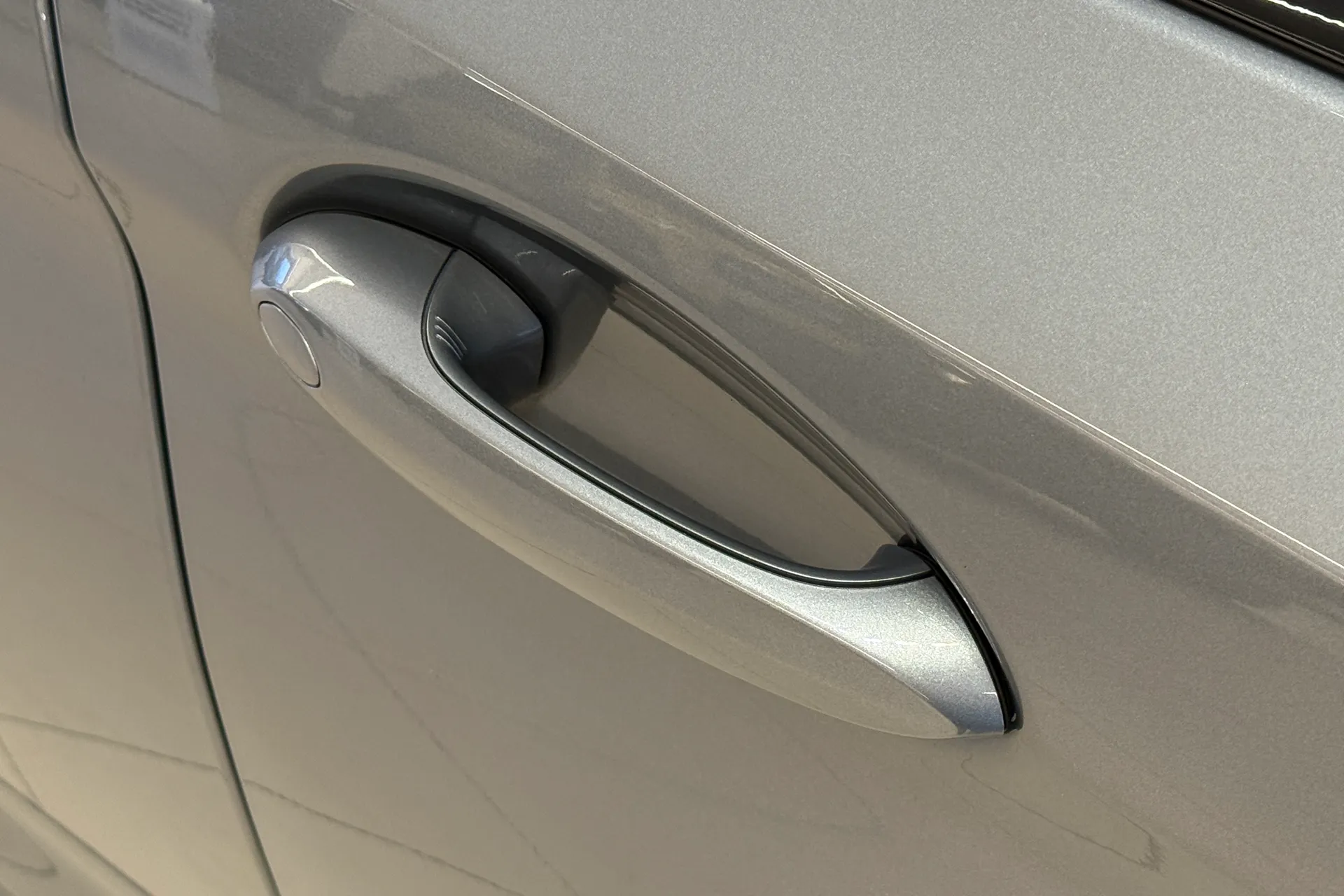 BMW 5 SERIES thumbnail image number 29