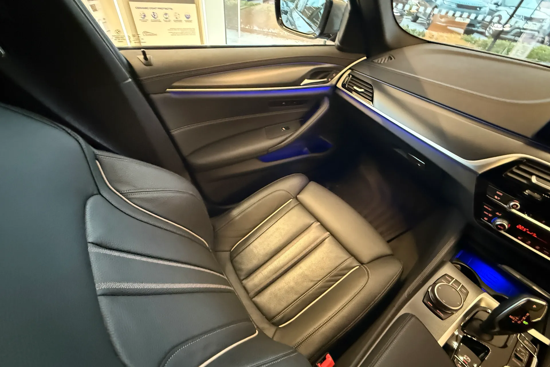 BMW 5 SERIES thumbnail image number 12