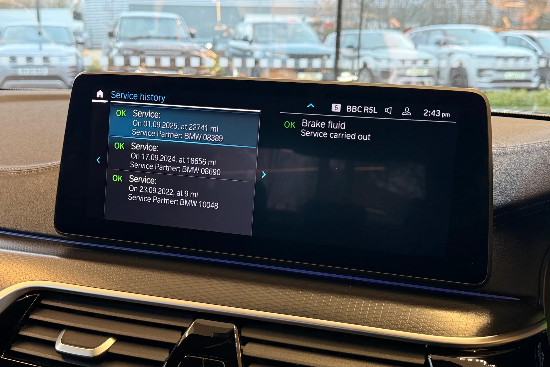 BMW 5 SERIES thumbnail image number 21