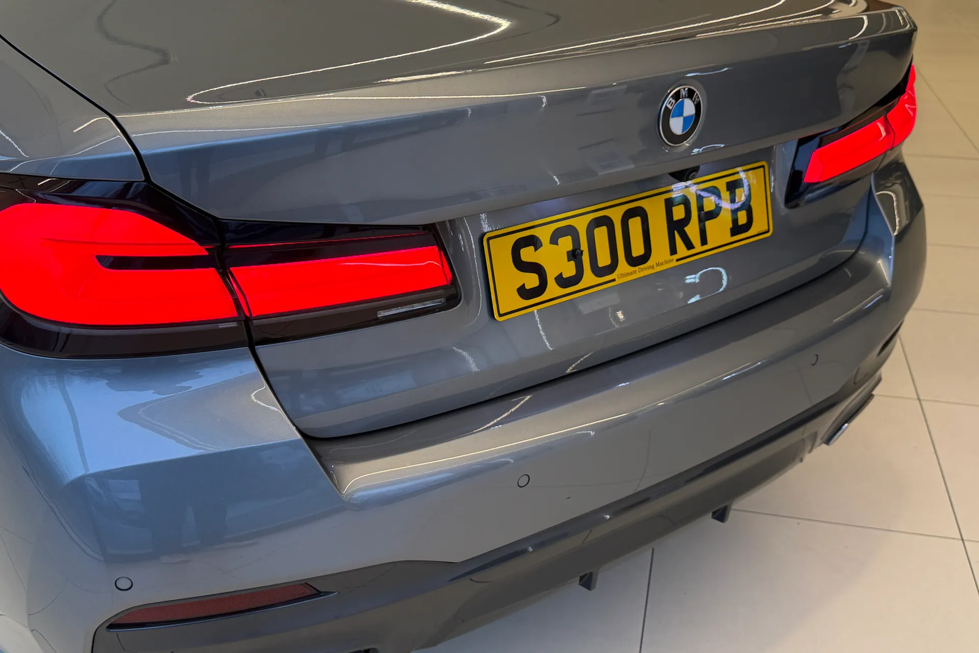 BMW 5 SERIES thumbnail image number 45