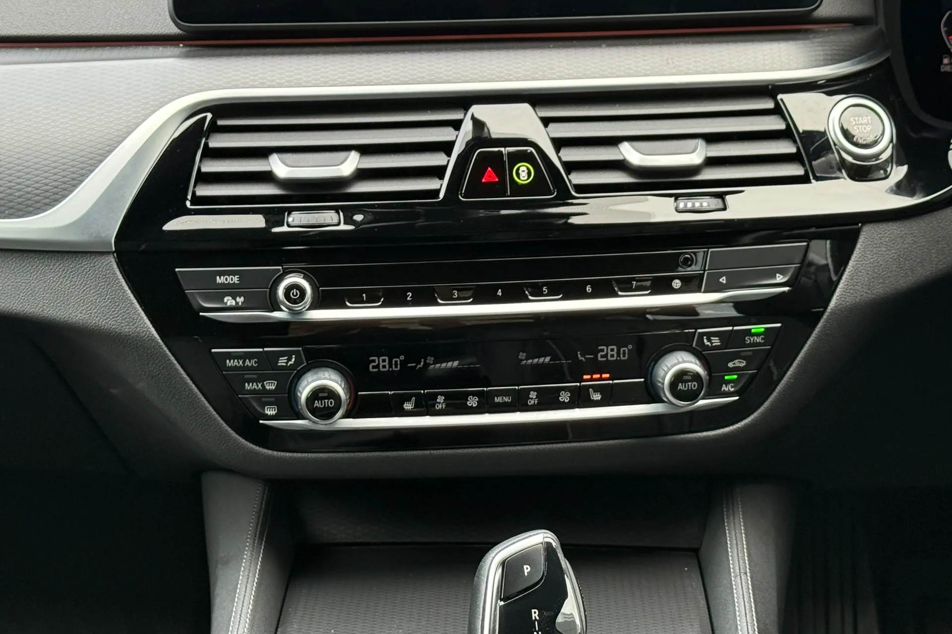 BMW 5 SERIES thumbnail image number 16