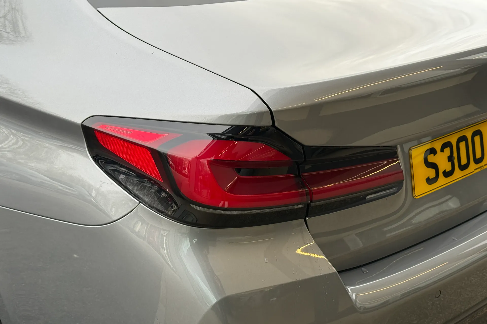 BMW 5 SERIES thumbnail image number 49