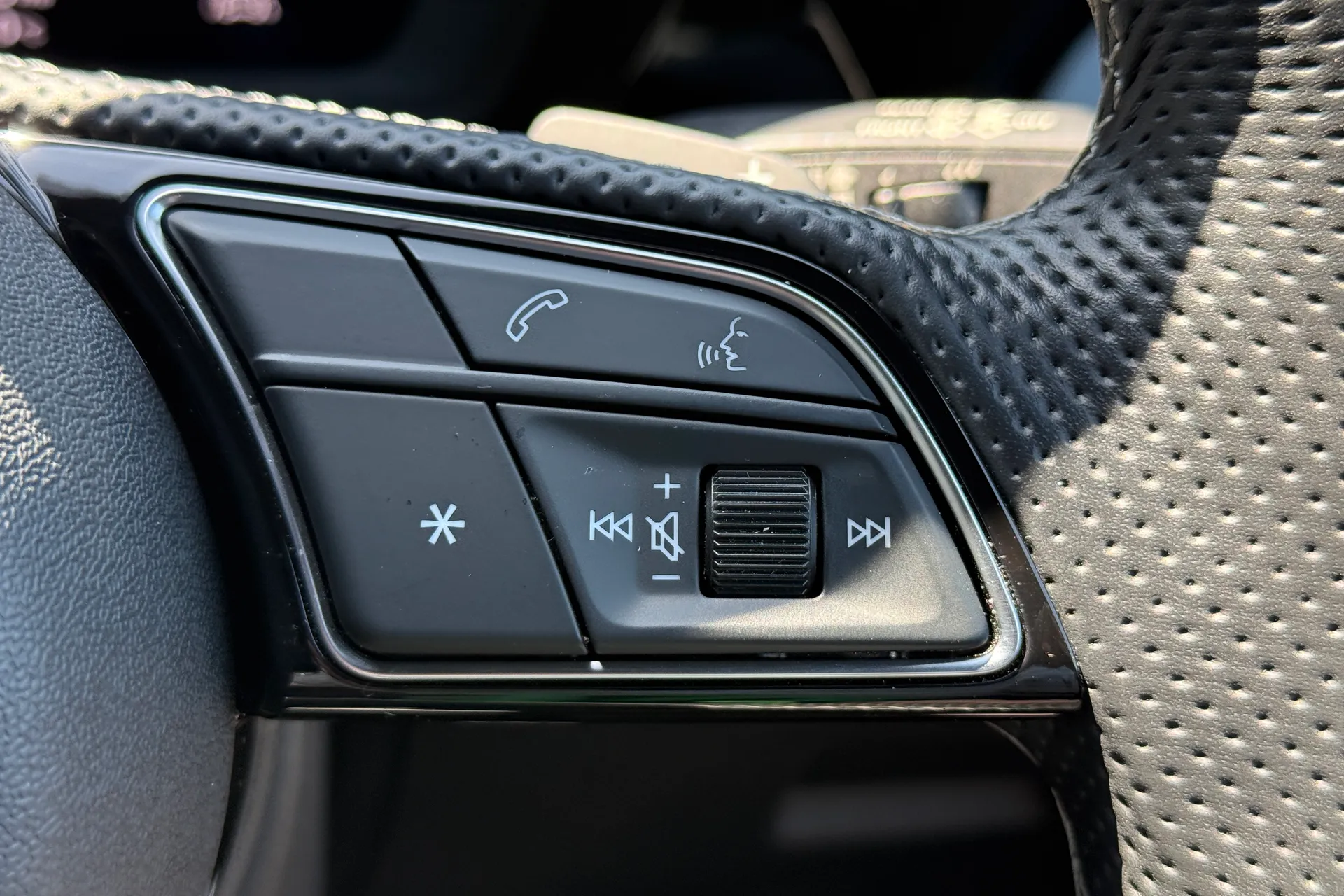 Audi A3 thumbnail image number 27