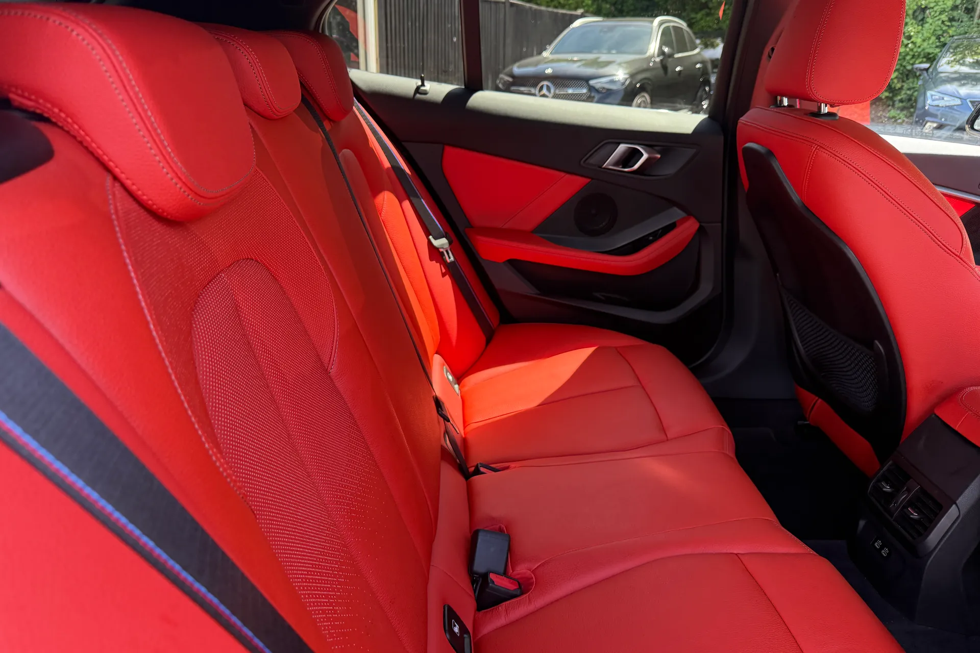 BMW 1 SERIES thumbnail image number 37