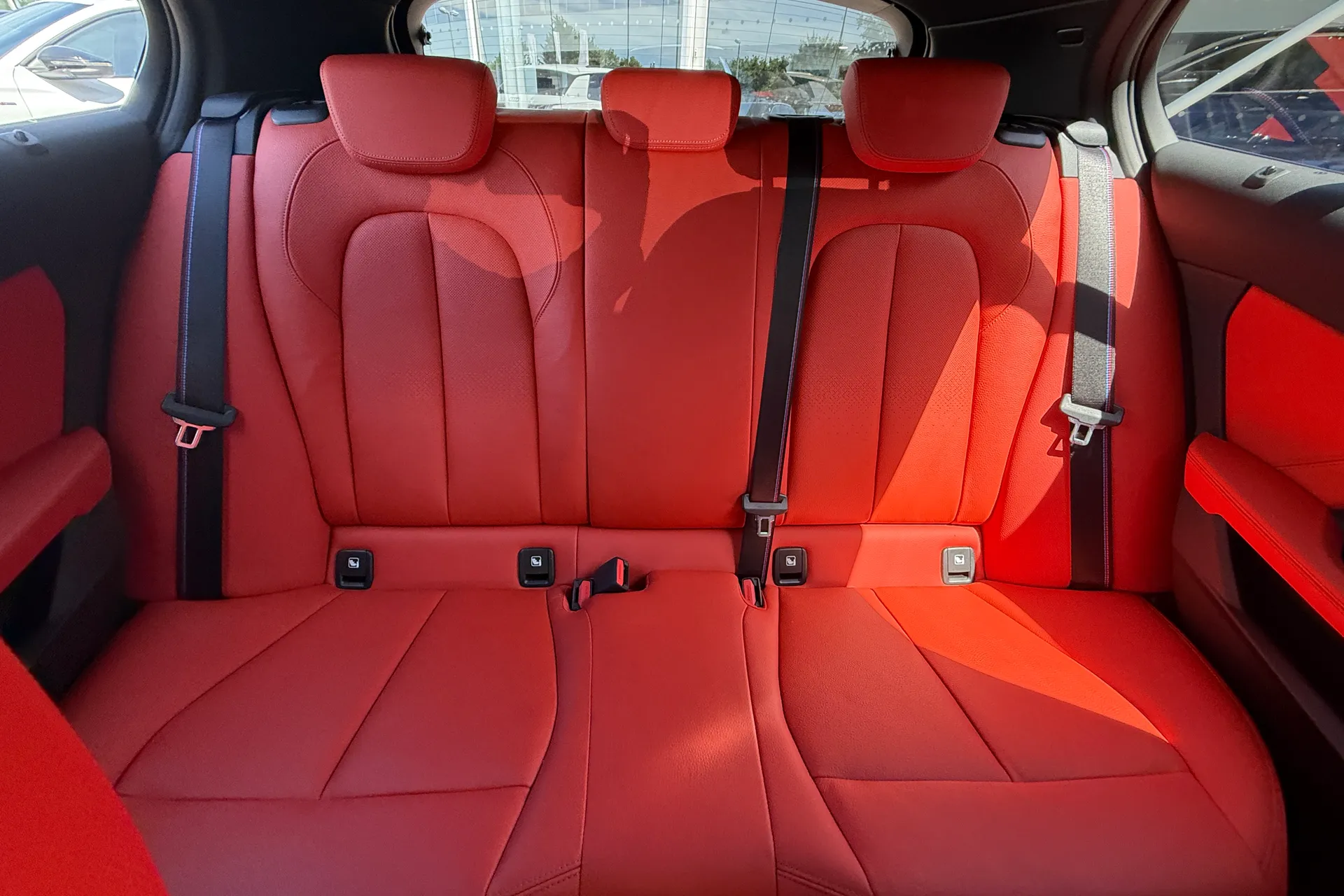 BMW 1 SERIES thumbnail image number 28