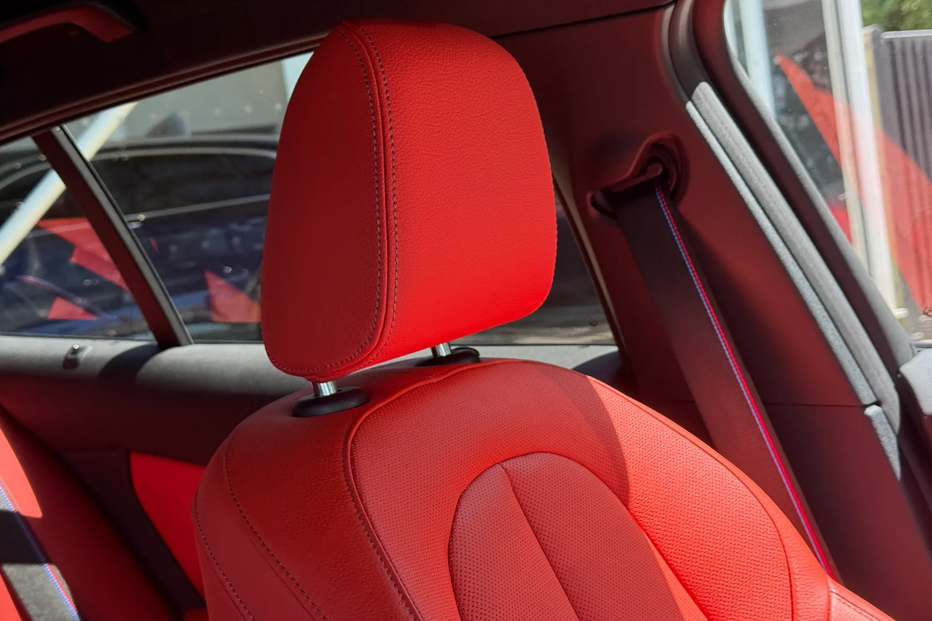 BMW 1 SERIES thumbnail image number 27