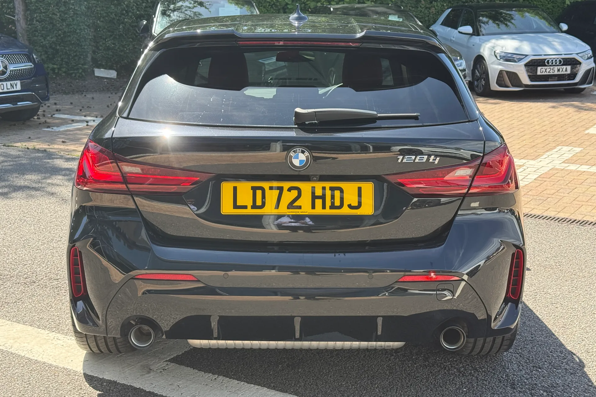 BMW 1 SERIES thumbnail image number 45