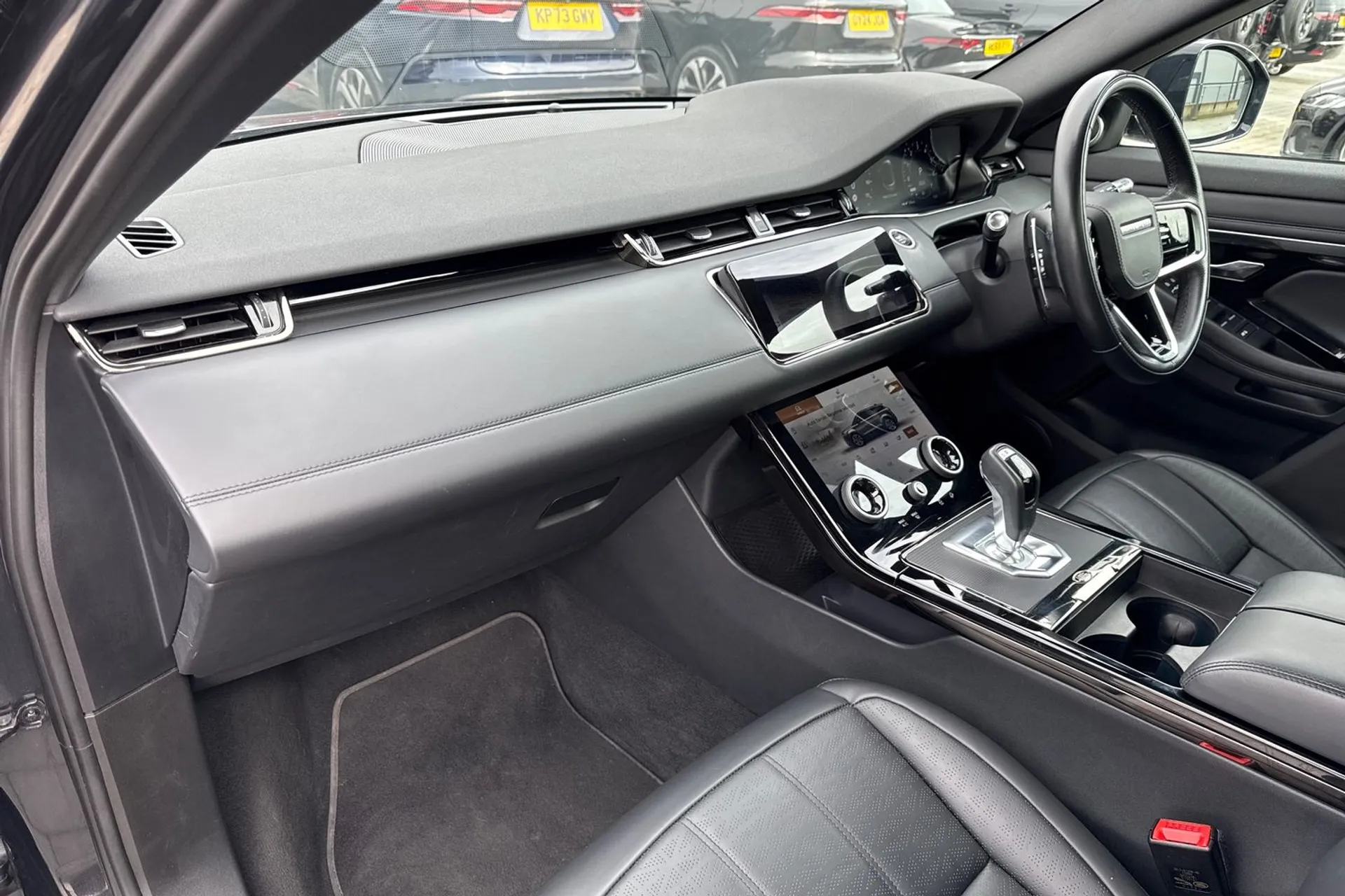 LAND ROVER RANGE ROVER EVOQUE thumbnail image number 39