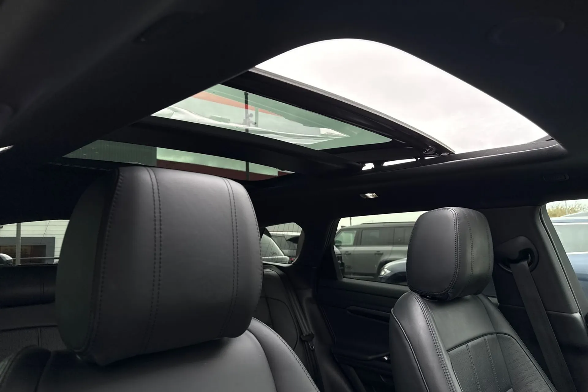 LAND ROVER RANGE ROVER EVOQUE thumbnail image number 12