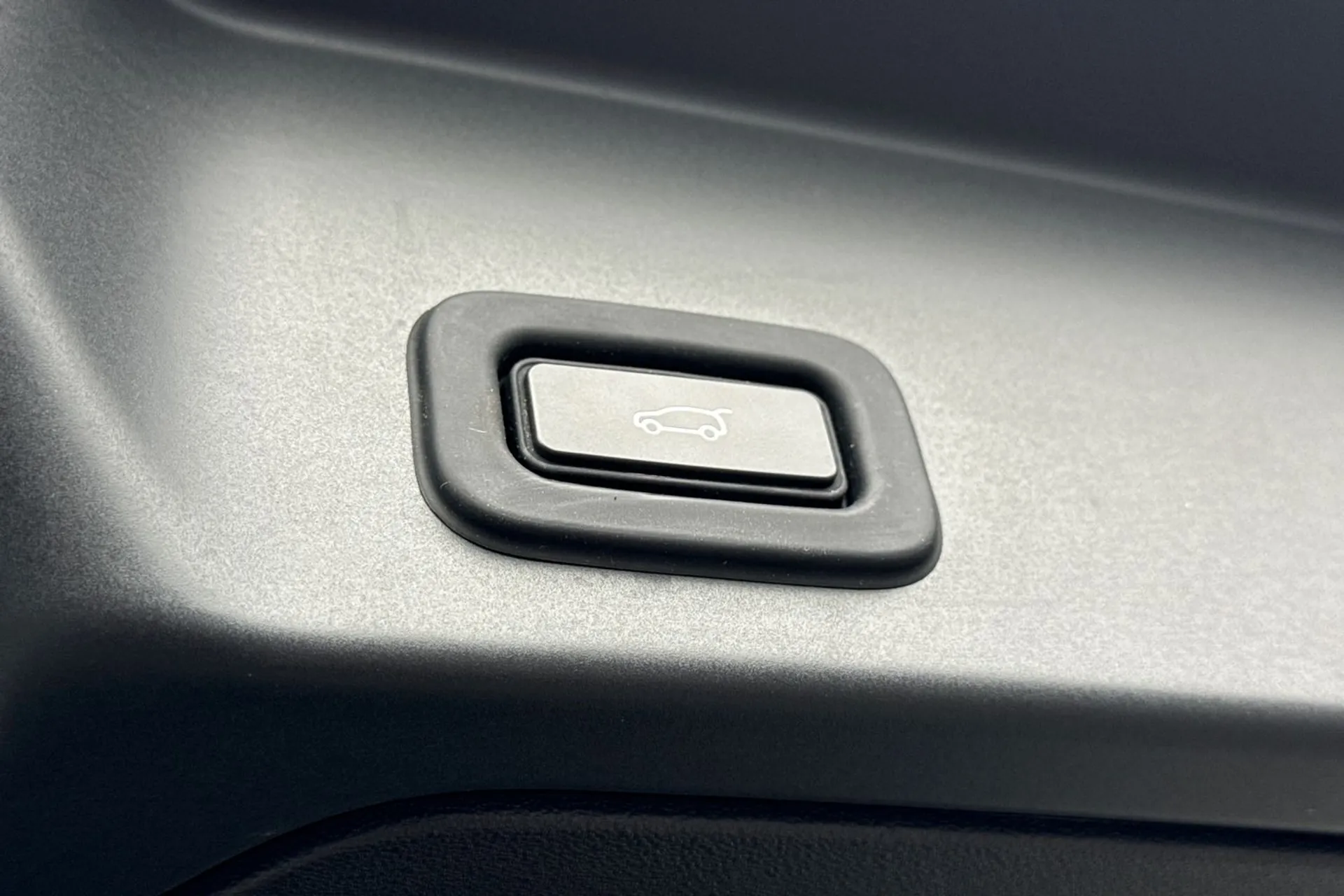 LAND ROVER RANGE ROVER EVOQUE thumbnail image number 35