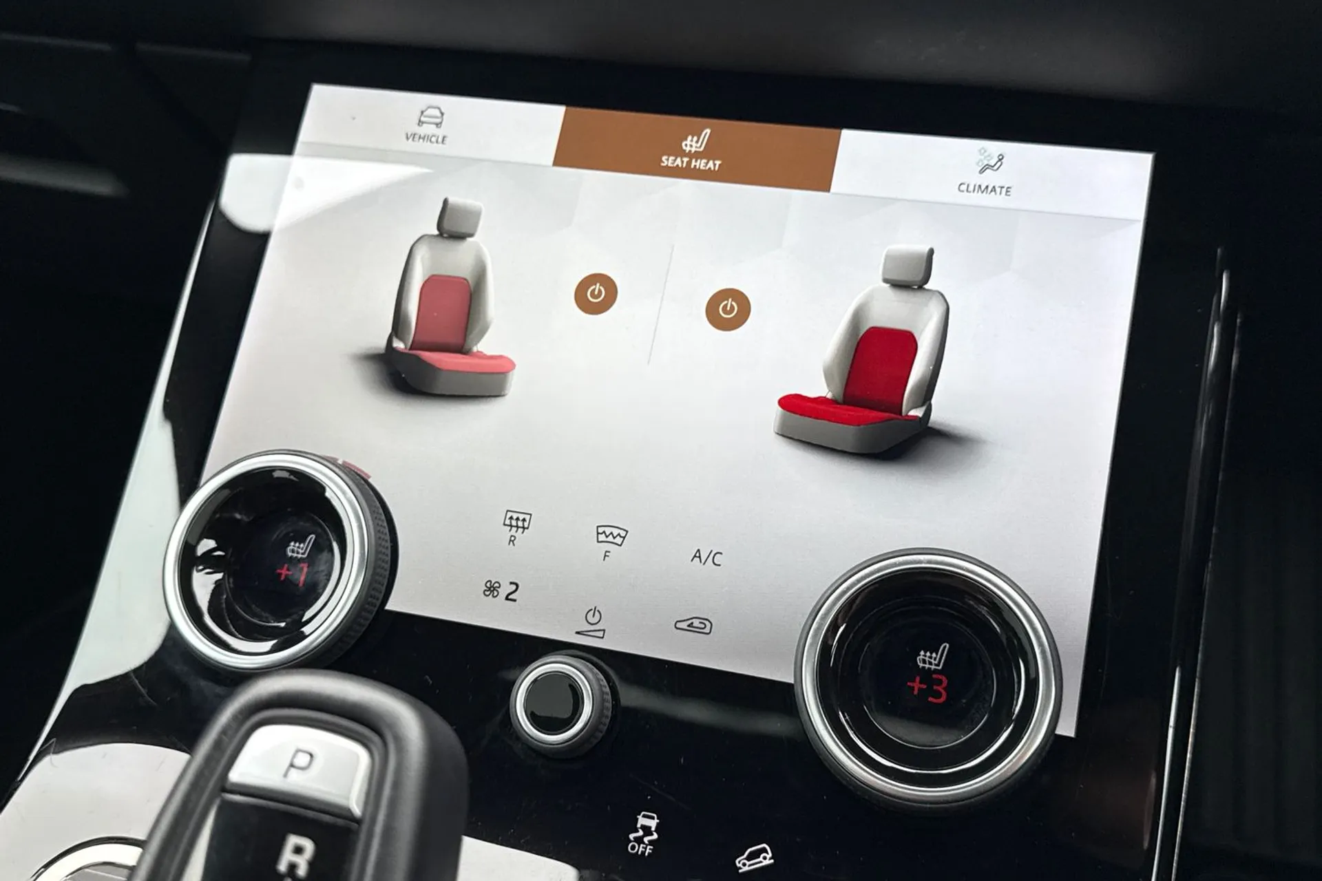 LAND ROVER RANGE ROVER EVOQUE thumbnail image number 24