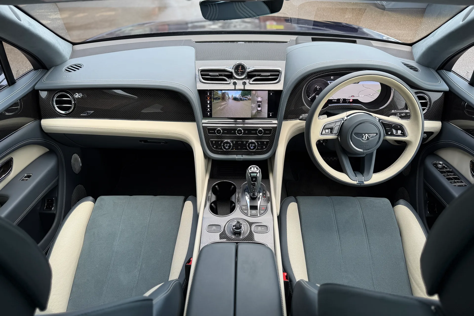 Bentley BENTAYGA thumbnail image number 35