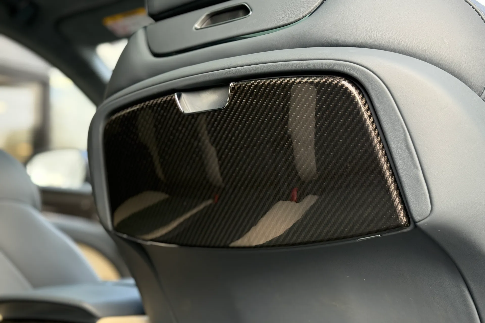 Bentley BENTAYGA thumbnail image number 25