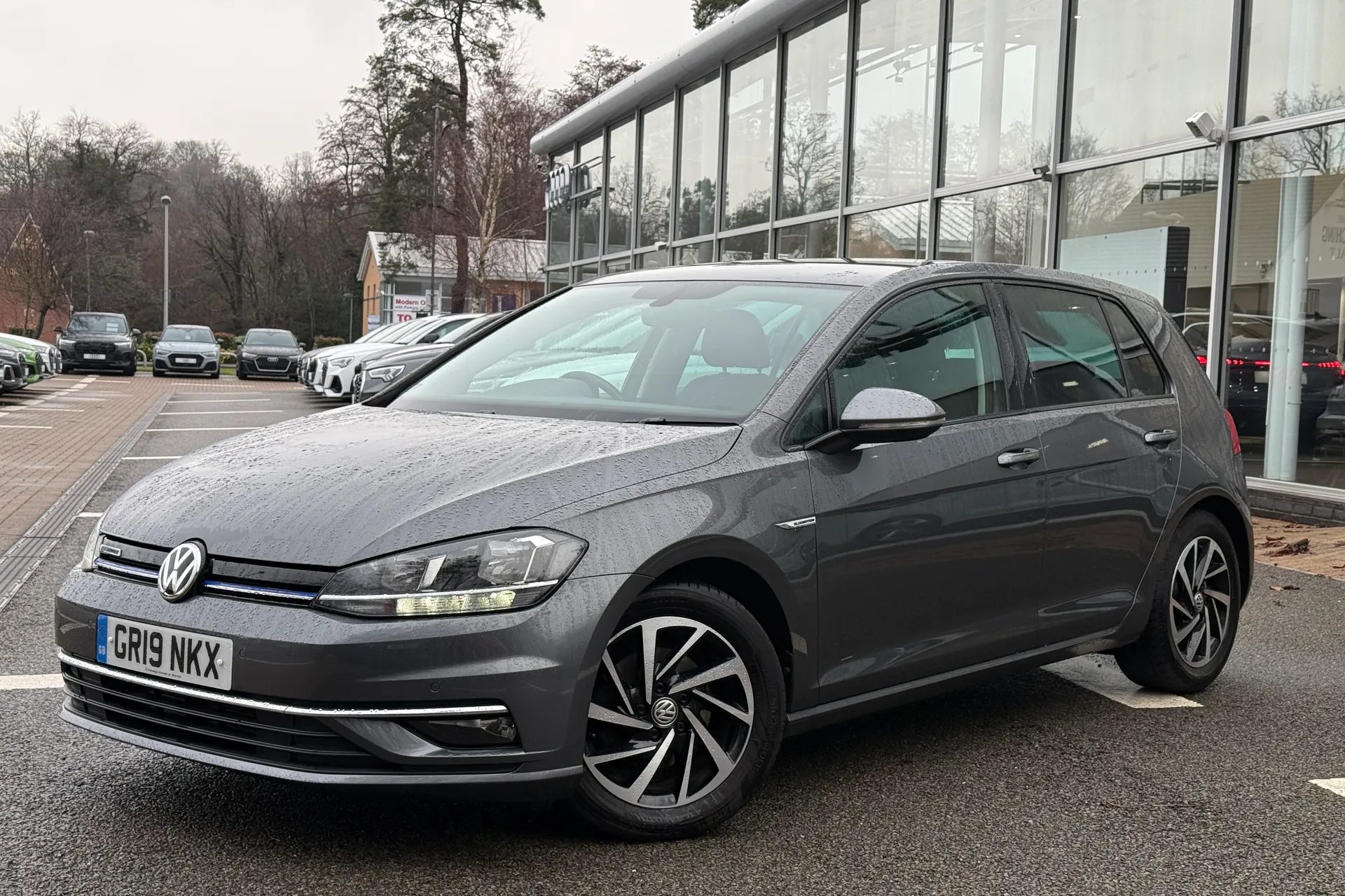 VOLKSWAGEN GOLF thumbnail image number 48