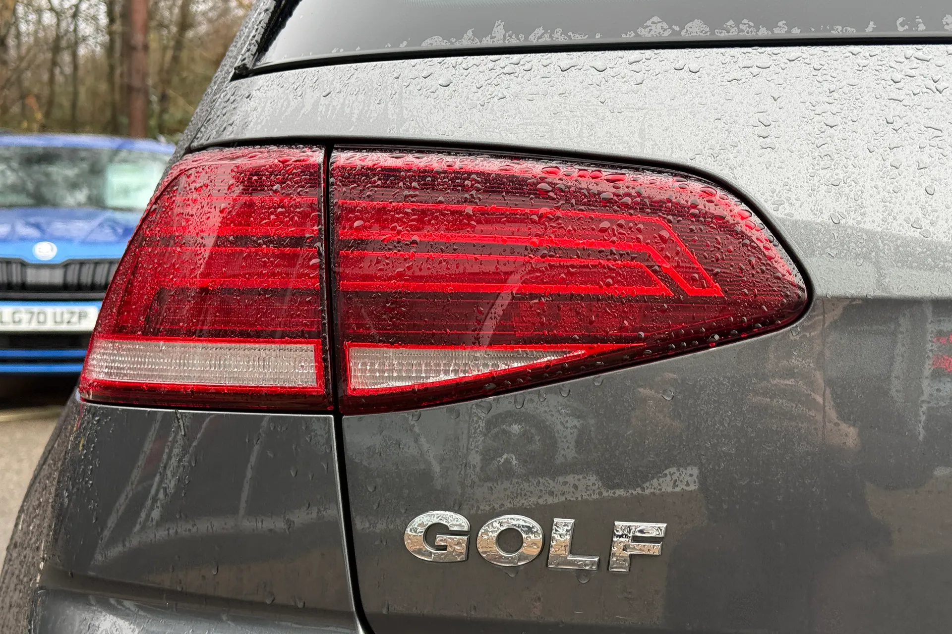 VOLKSWAGEN GOLF thumbnail image number 37
