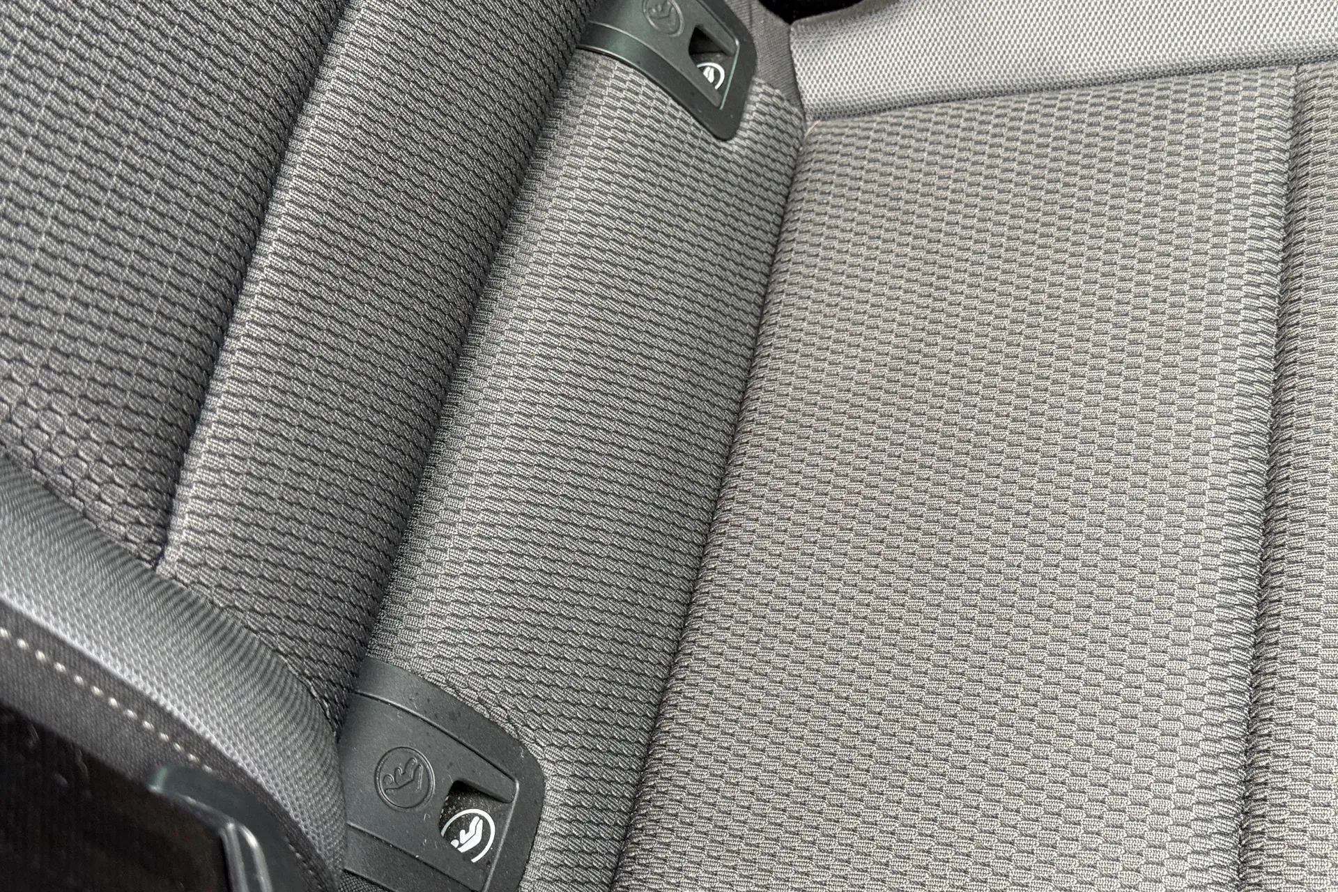 VOLKSWAGEN GOLF thumbnail image number 28