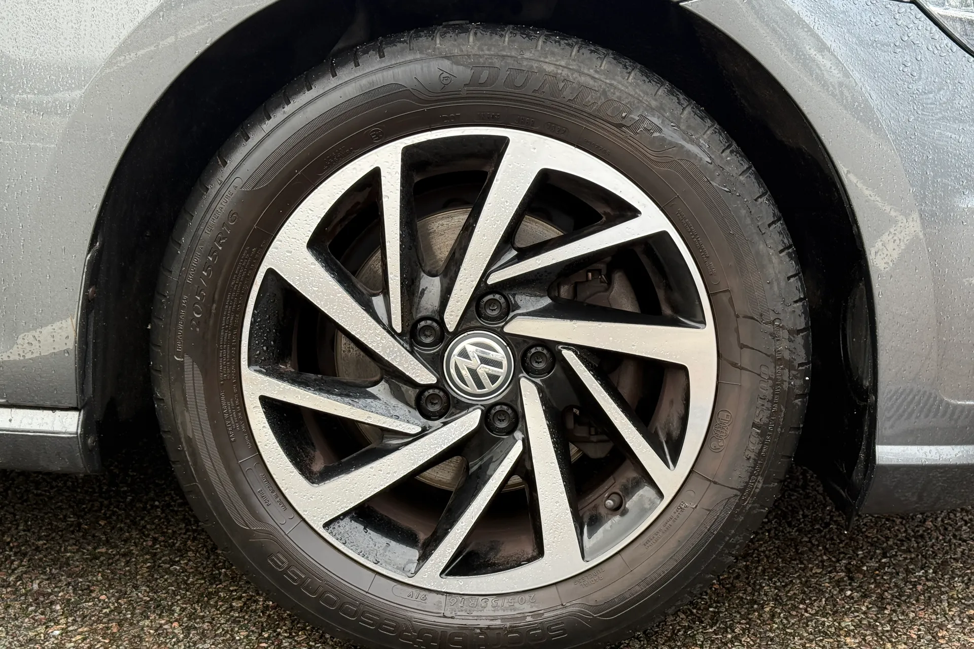 VOLKSWAGEN GOLF thumbnail image number 24