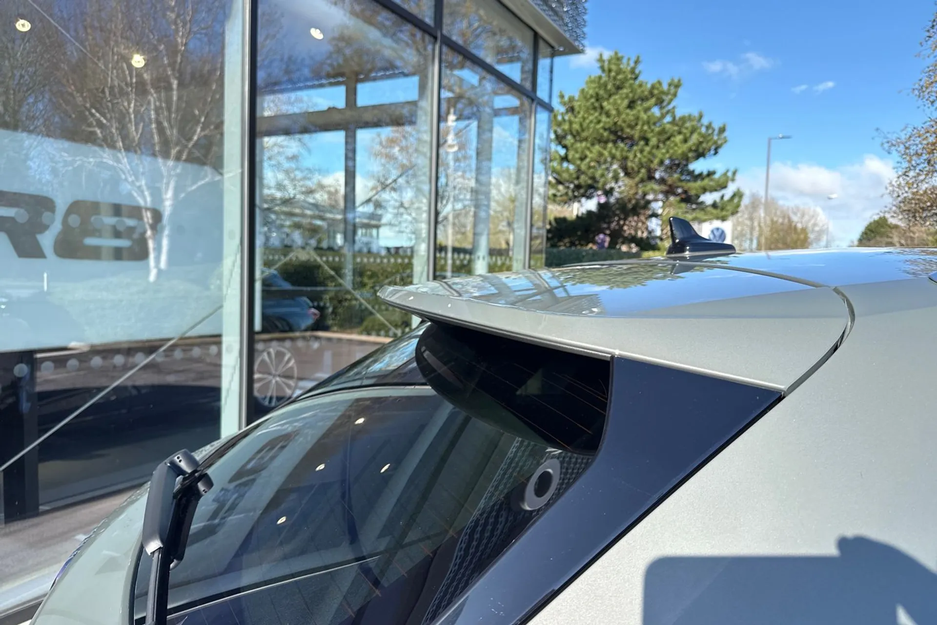 Audi Q3 thumbnail image number 24