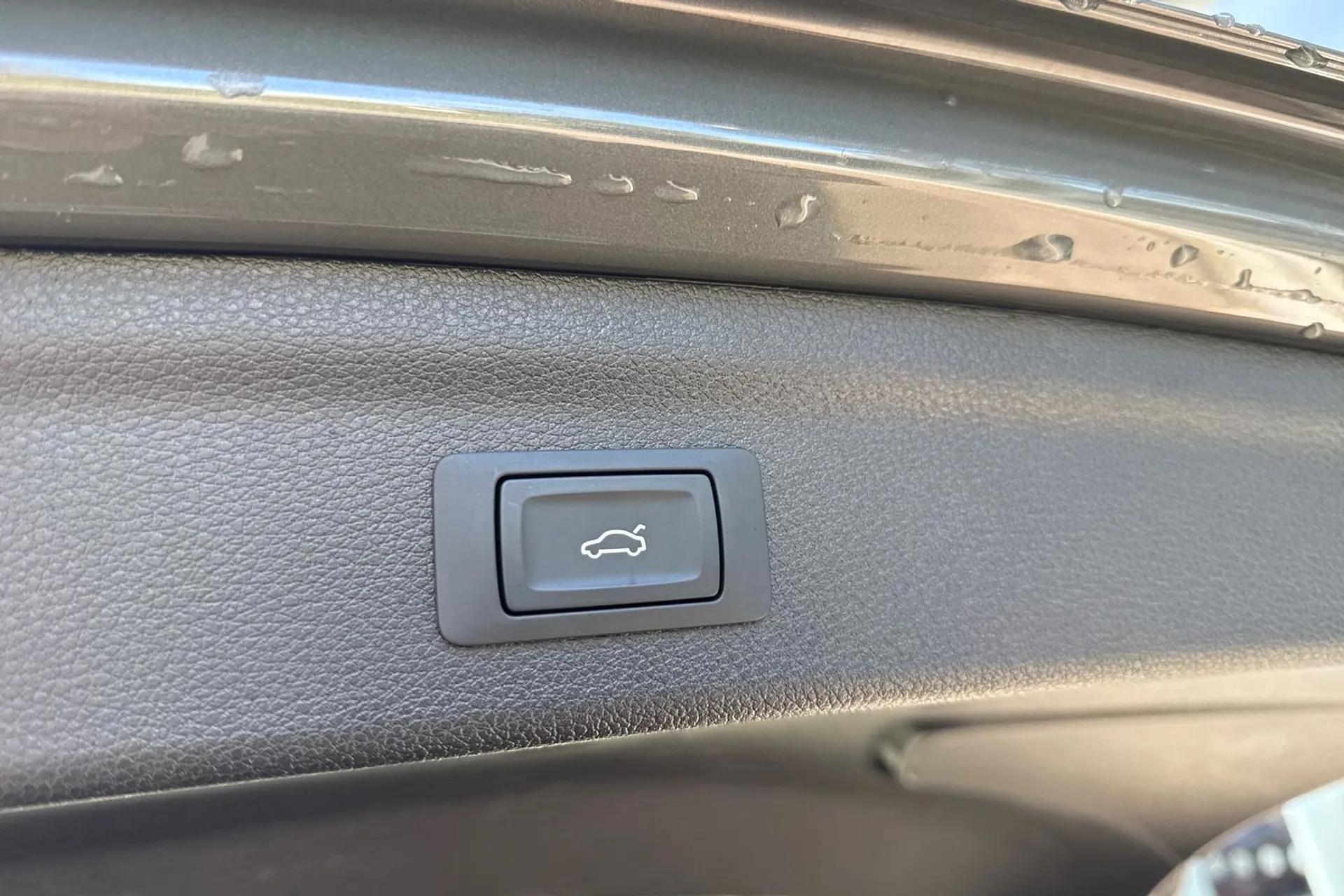 Audi Q3 thumbnail image number 38