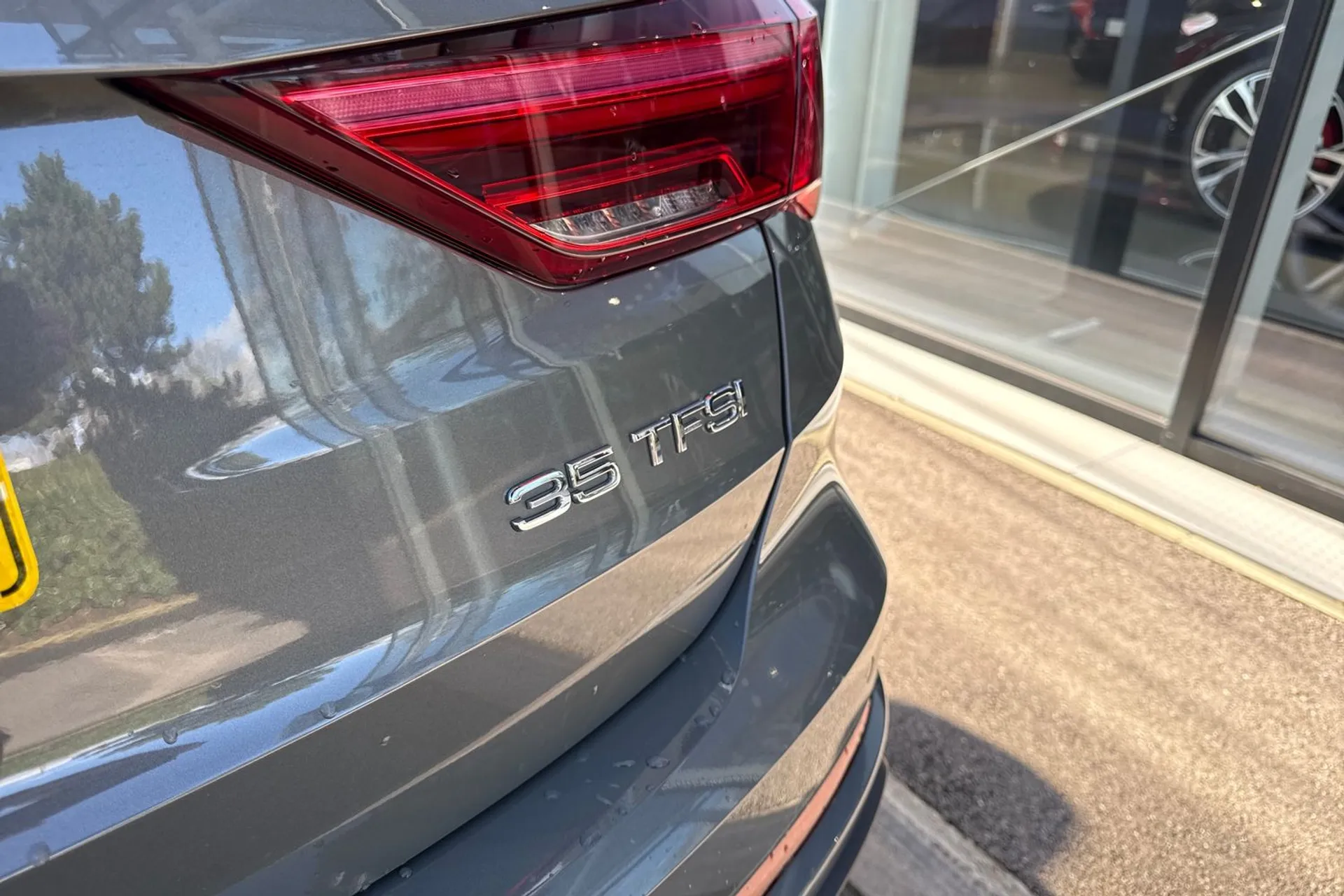 Audi Q3 thumbnail image number 34