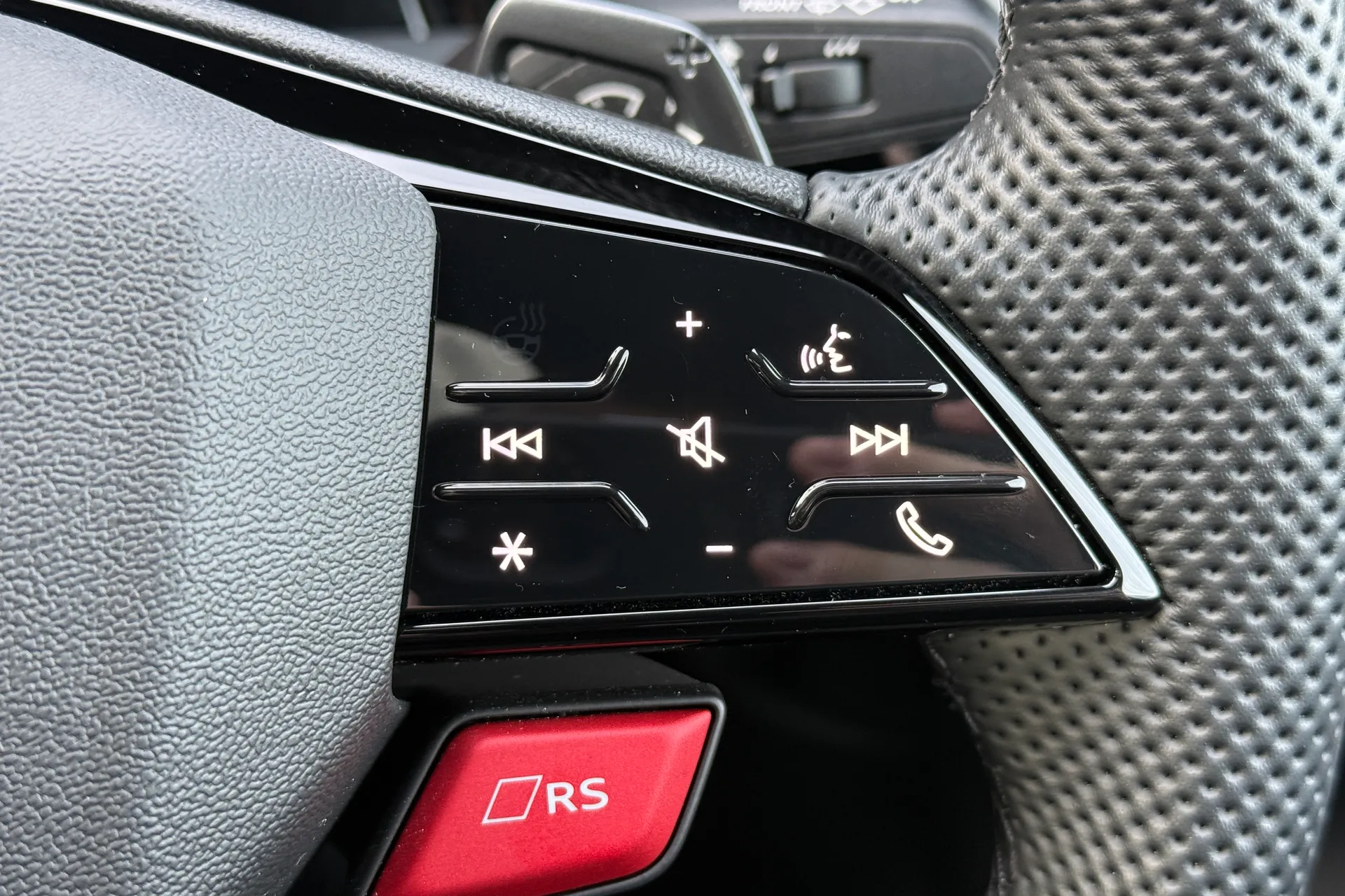 Audi RS3 thumbnail image number 16