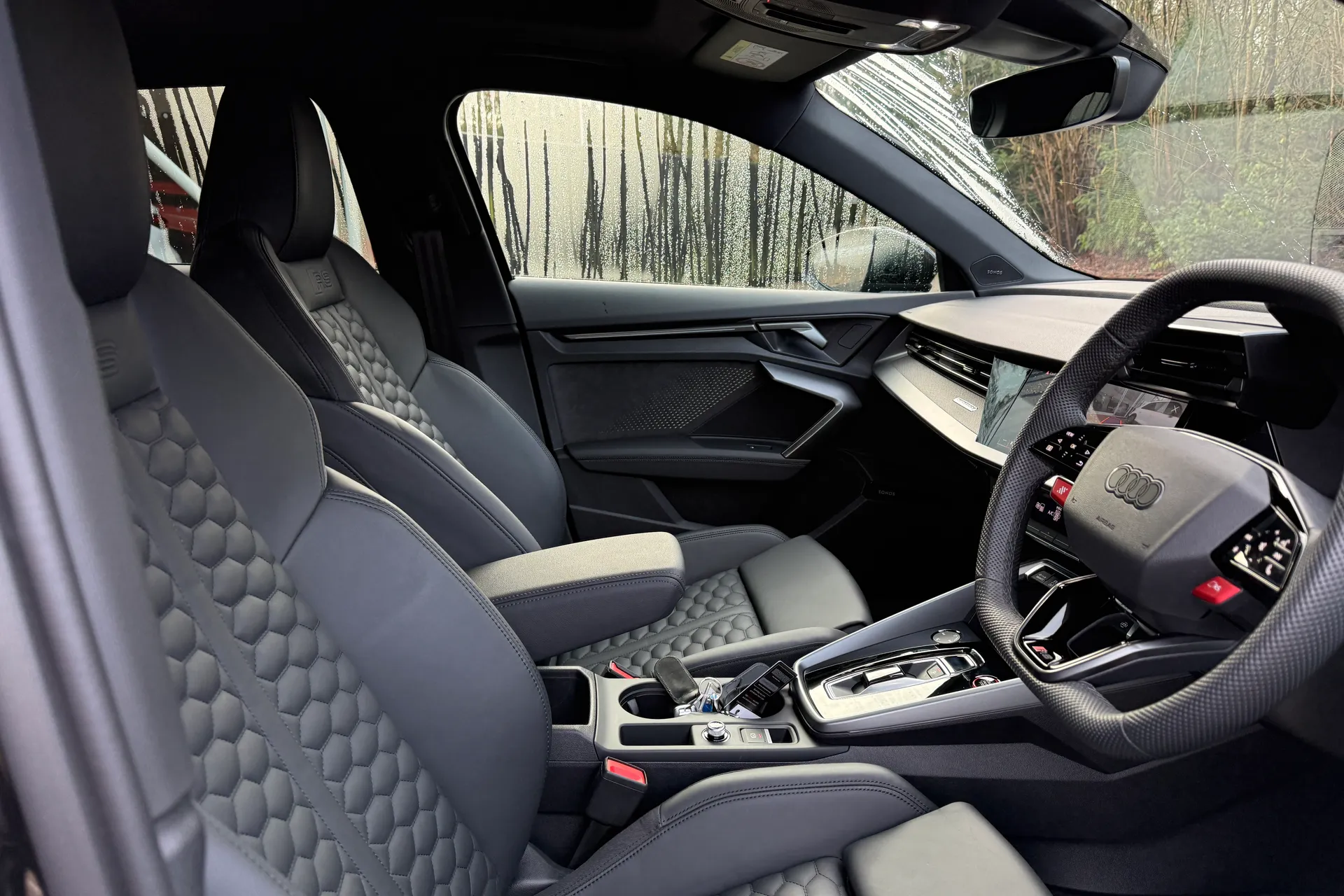 Audi RS3 thumbnail image number 10