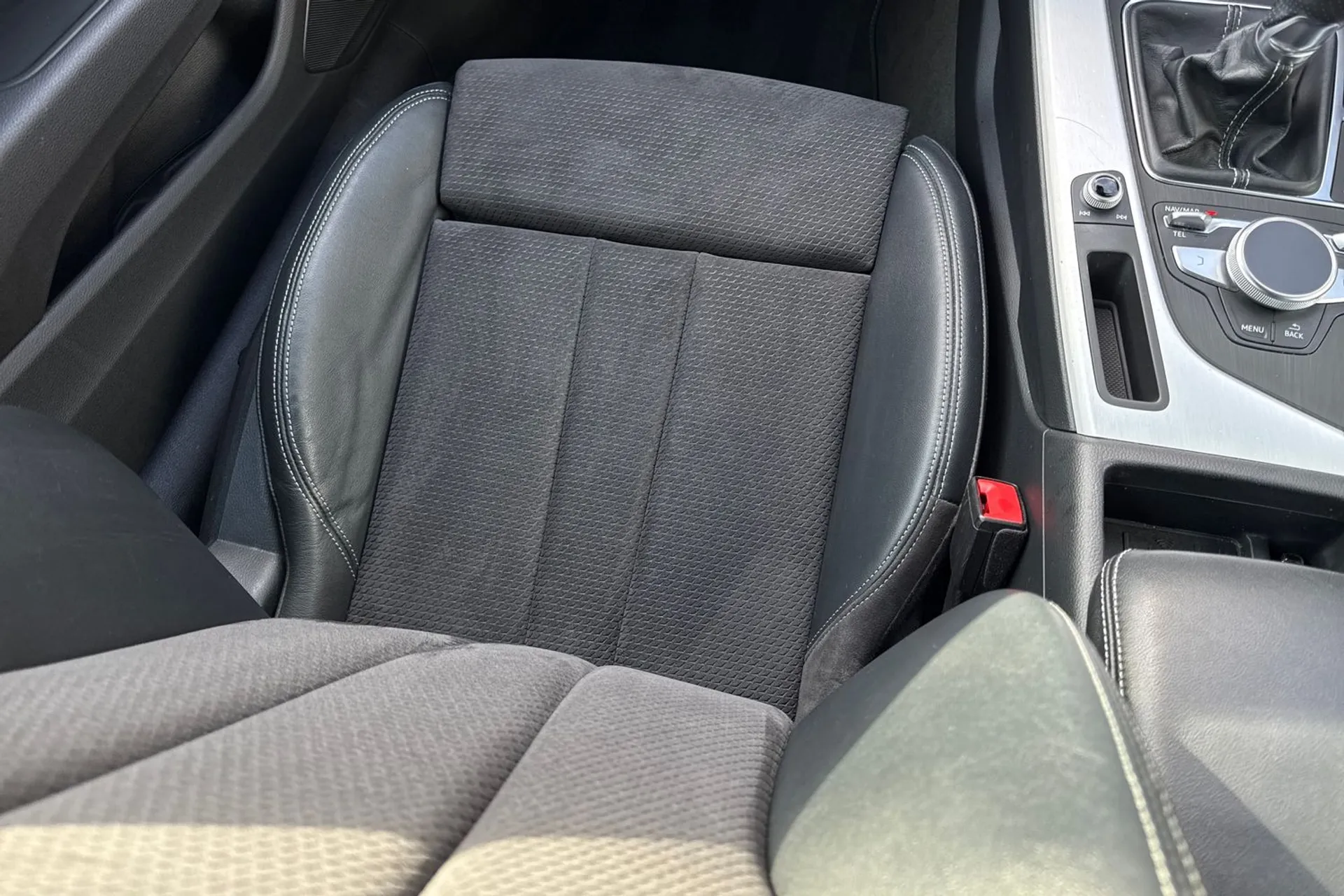 Audi A5 thumbnail image number 33