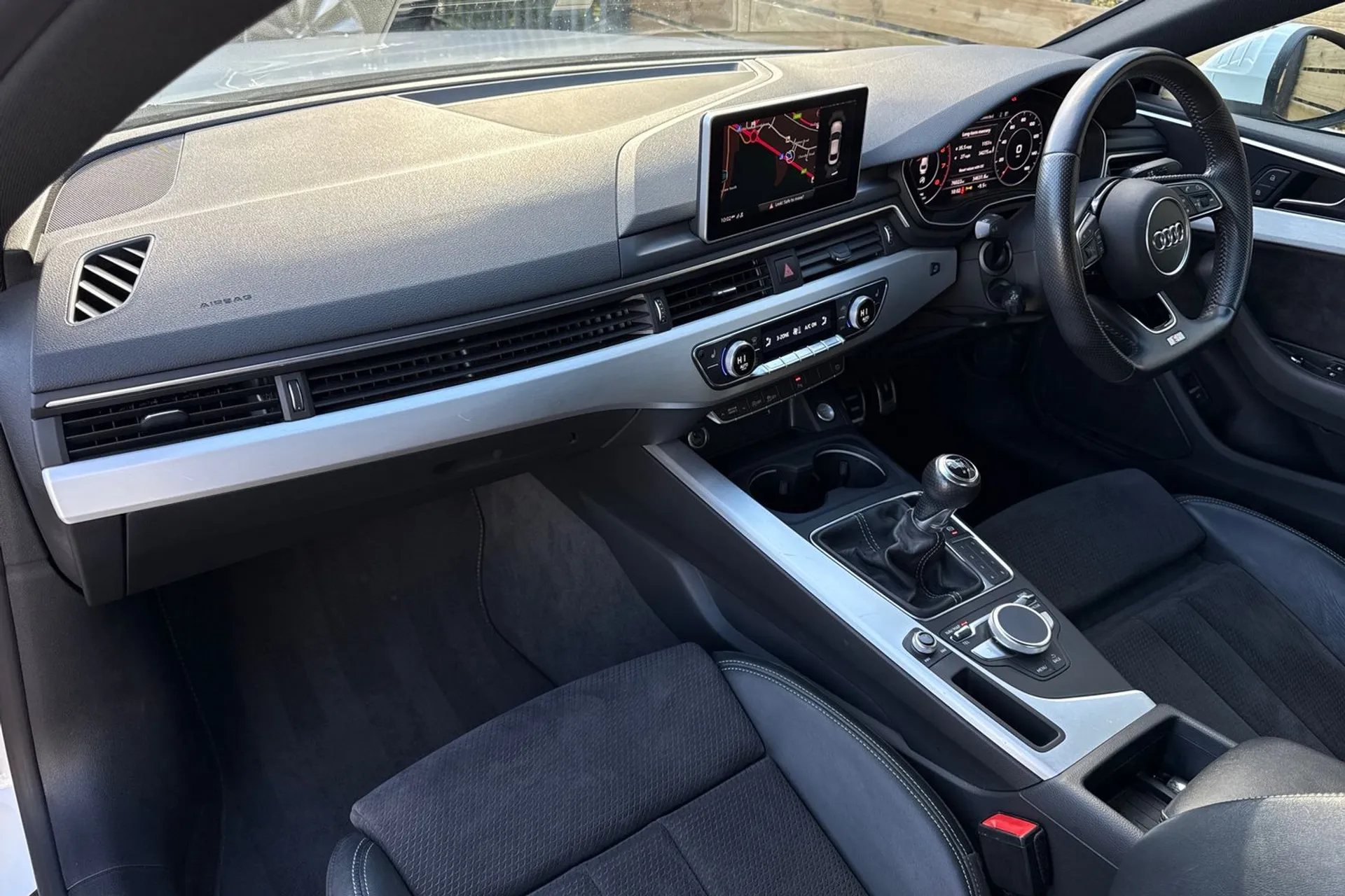 Audi A5 thumbnail image number 28