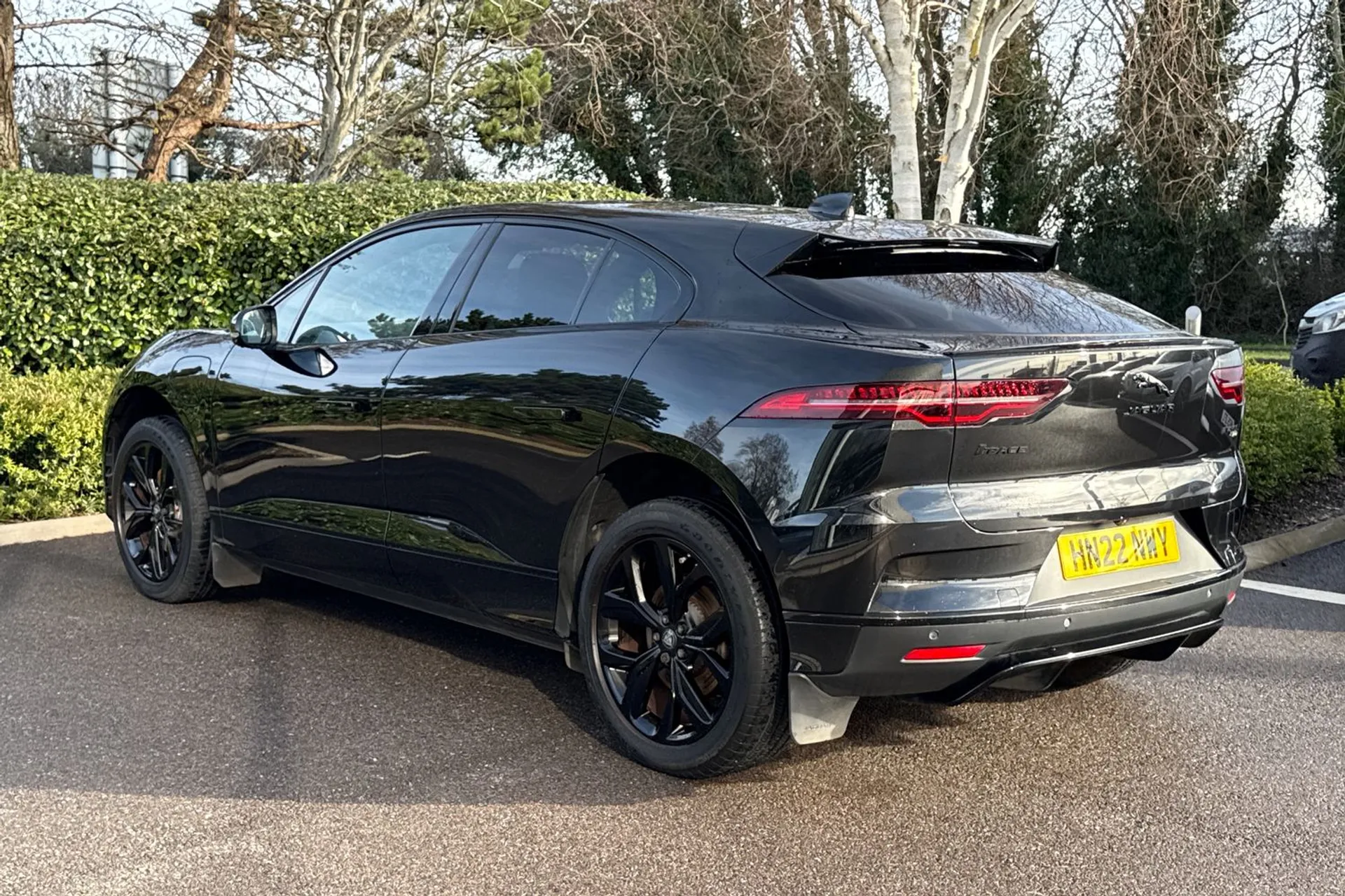 Jaguar I-PACE thumbnail image number 19