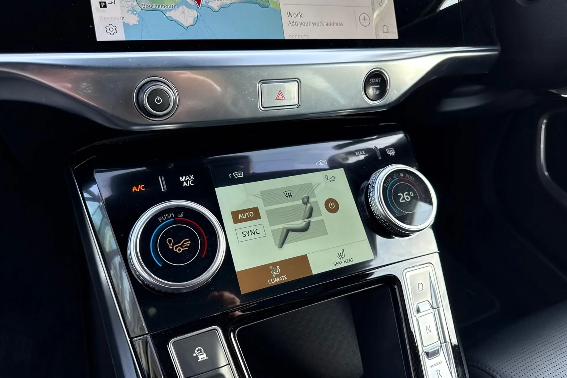 Jaguar I-PACE thumbnail image number 15