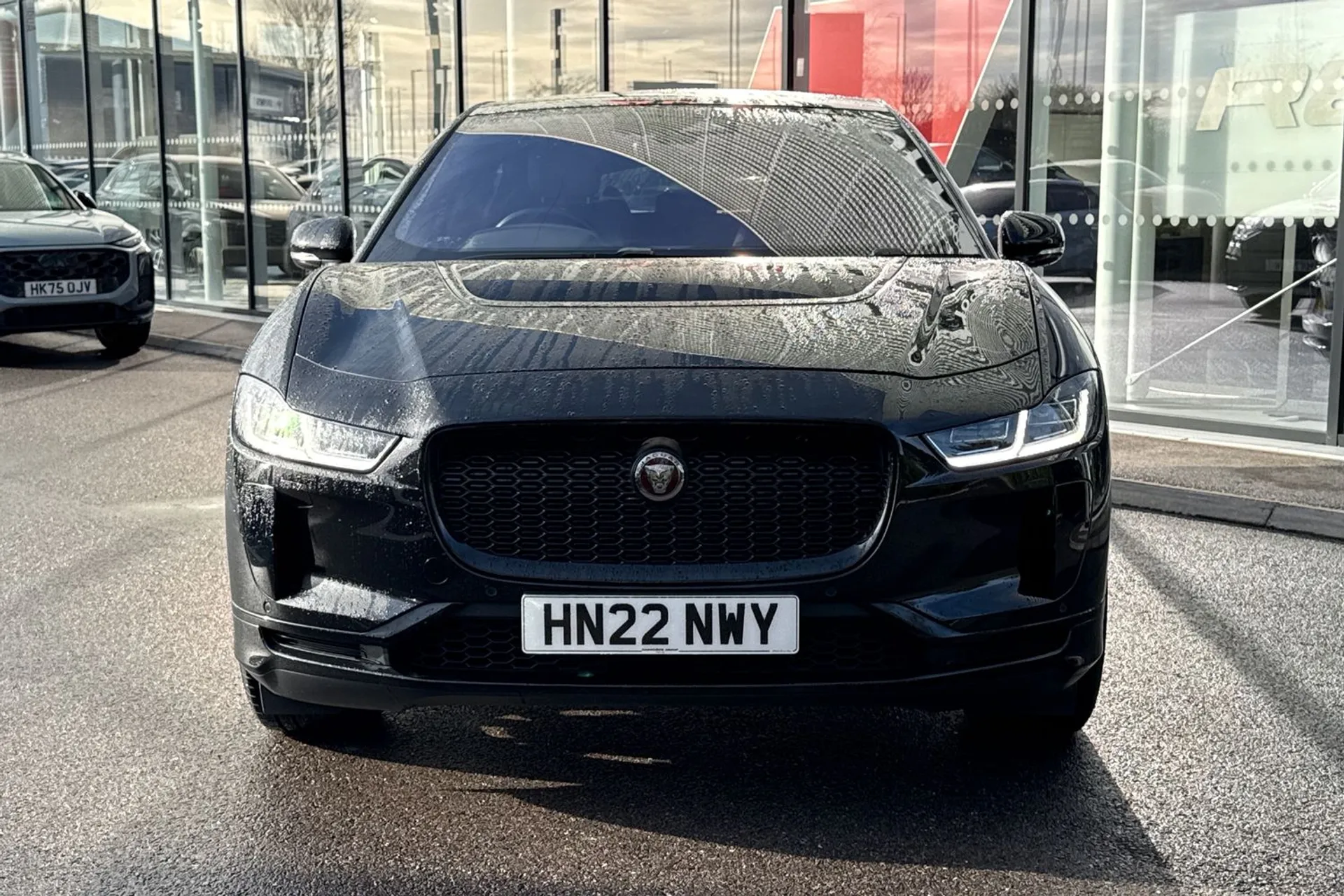 Jaguar I-PACE thumbnail image number 8