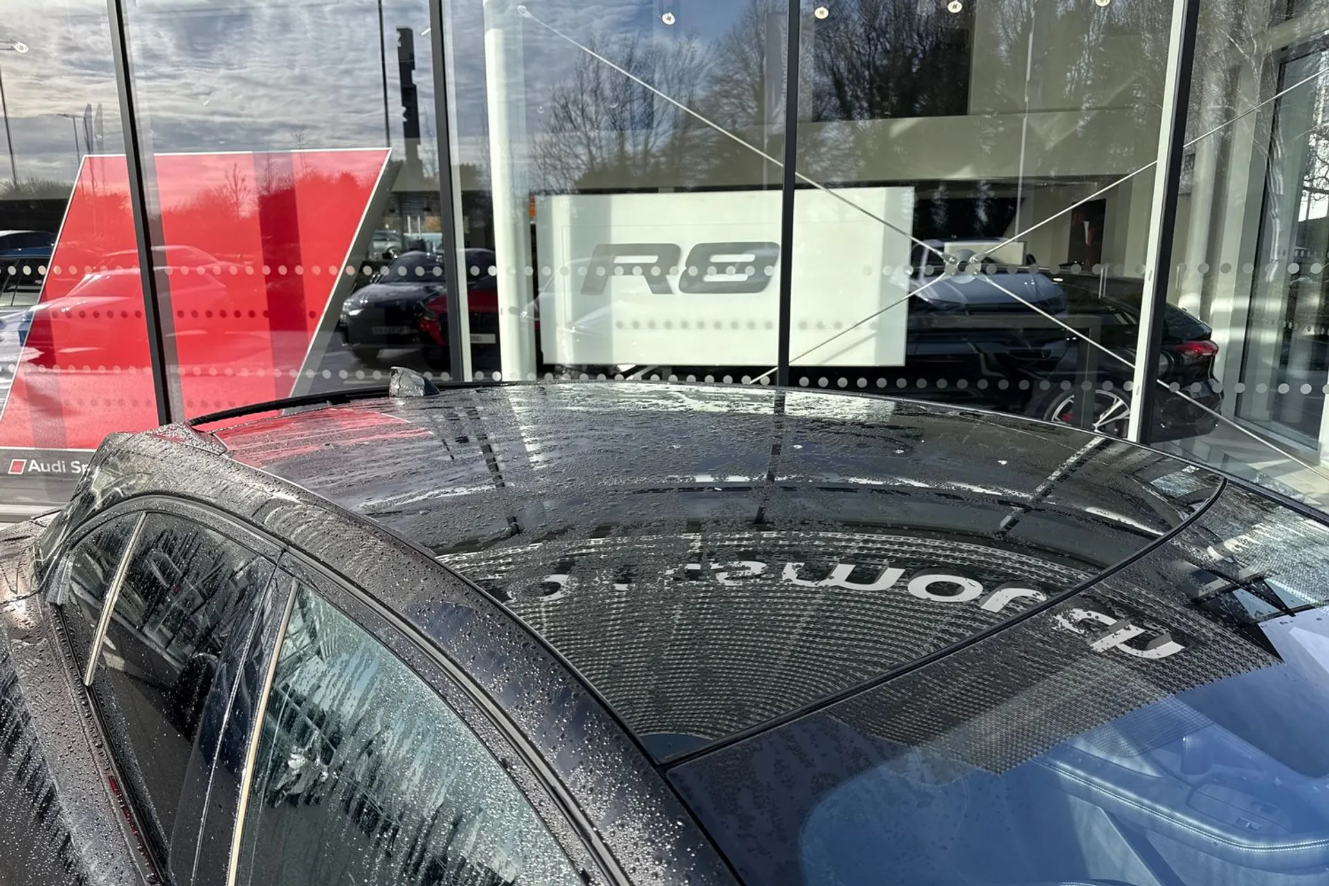 Jaguar I-PACE thumbnail image number 43