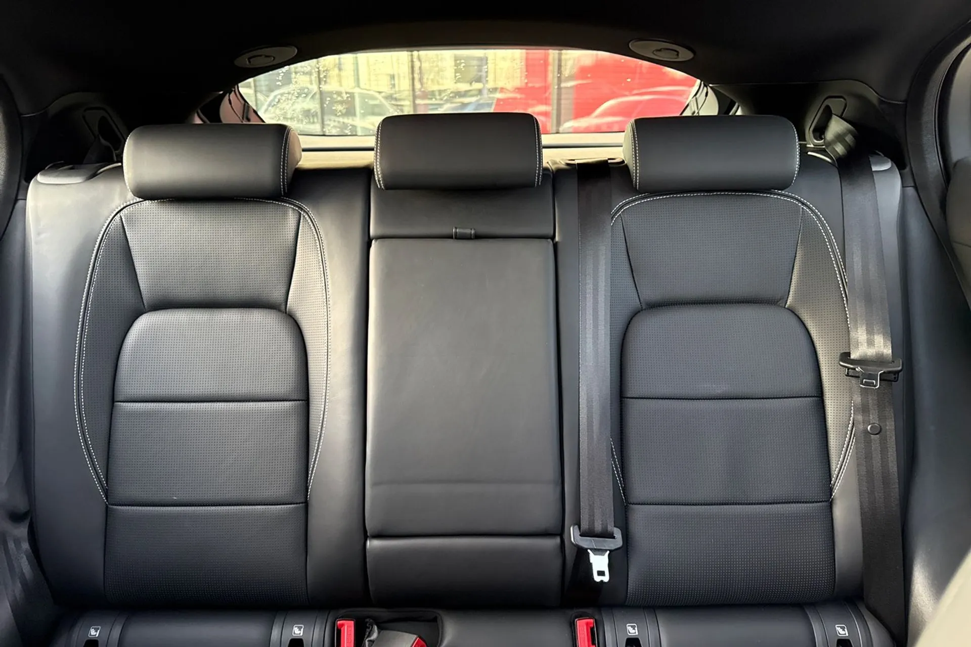 Jaguar I-PACE thumbnail image number 48