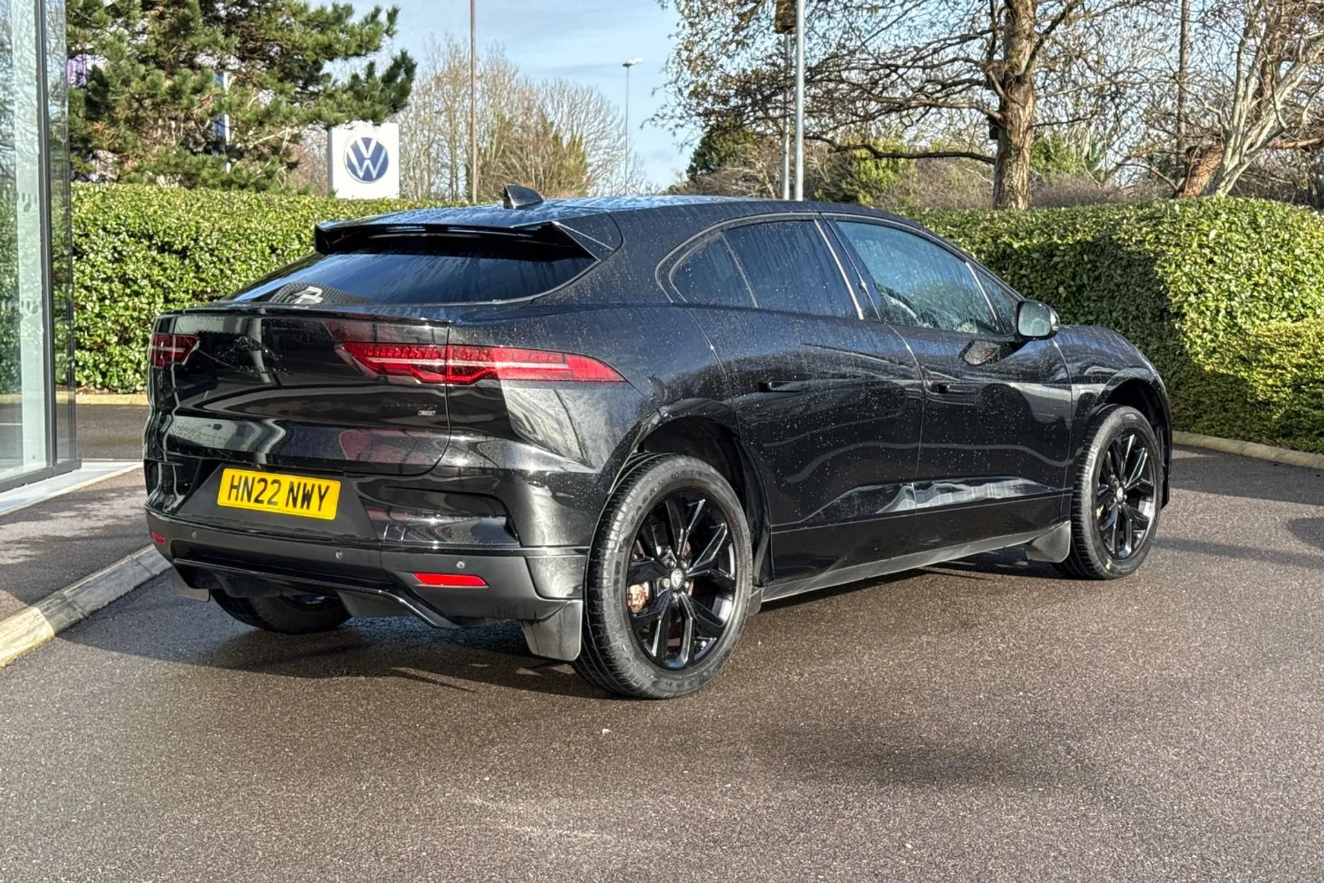 Jaguar I-PACE thumbnail image number 16
