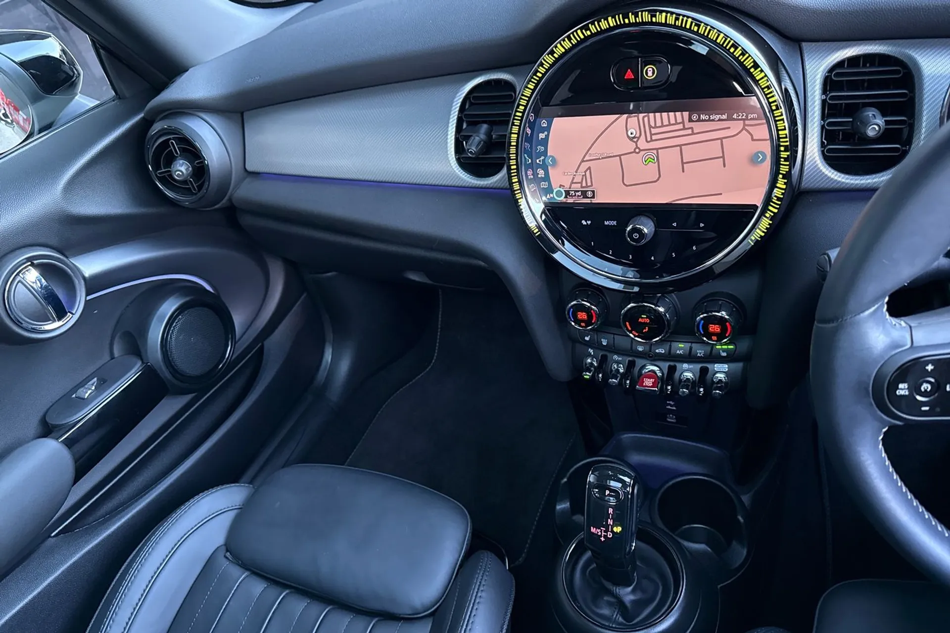 MINI HATCHBACK thumbnail image number 23