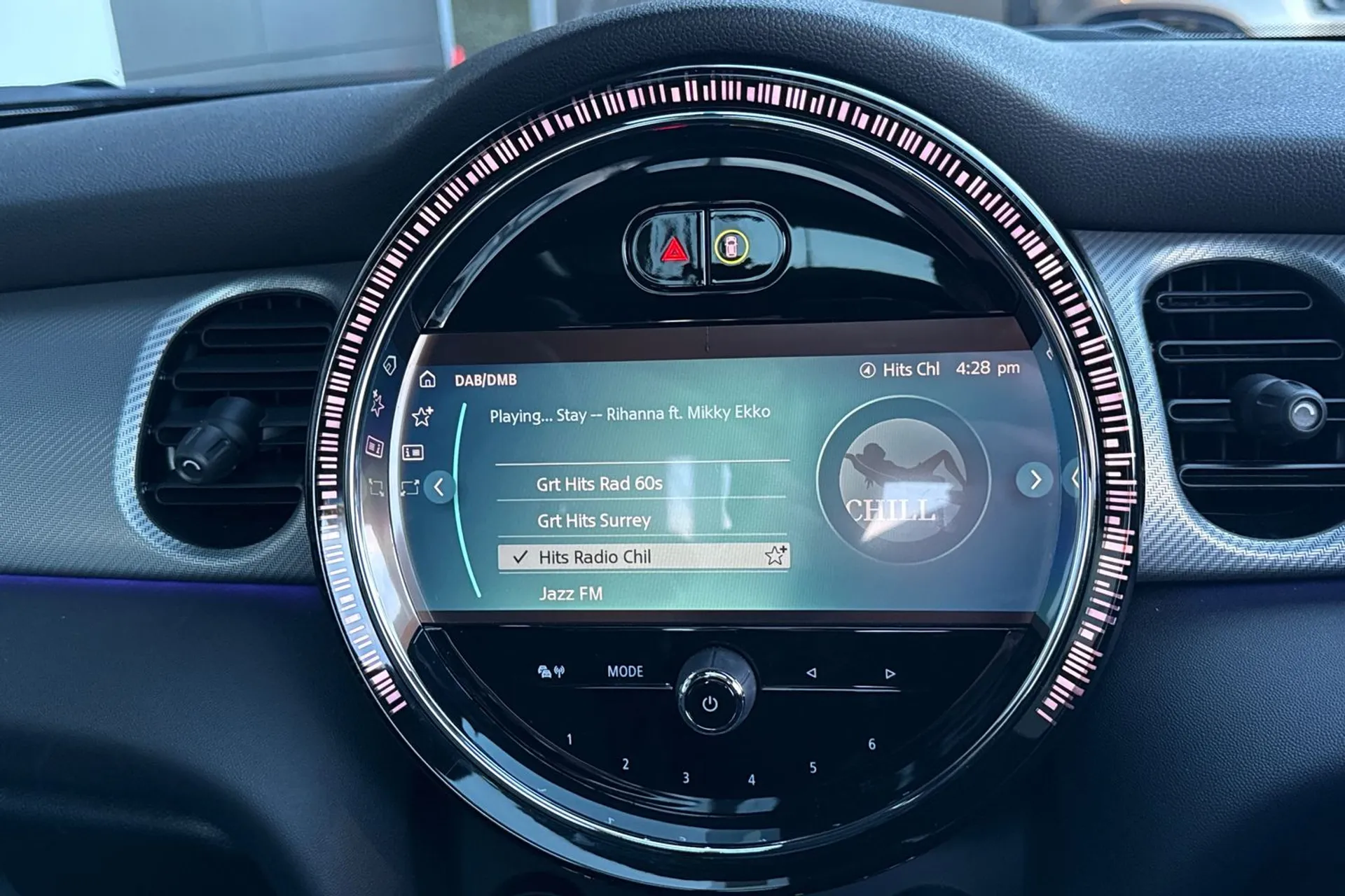 MINI HATCHBACK thumbnail image number 59