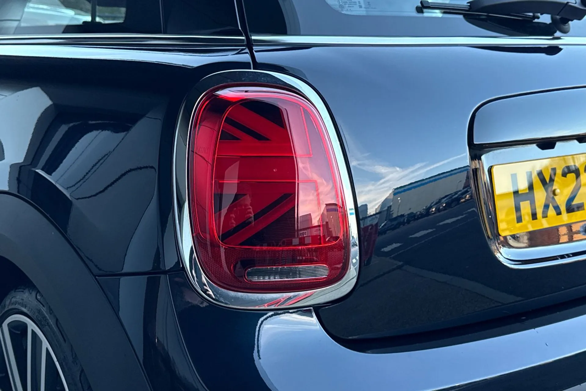 MINI HATCHBACK thumbnail image number 45