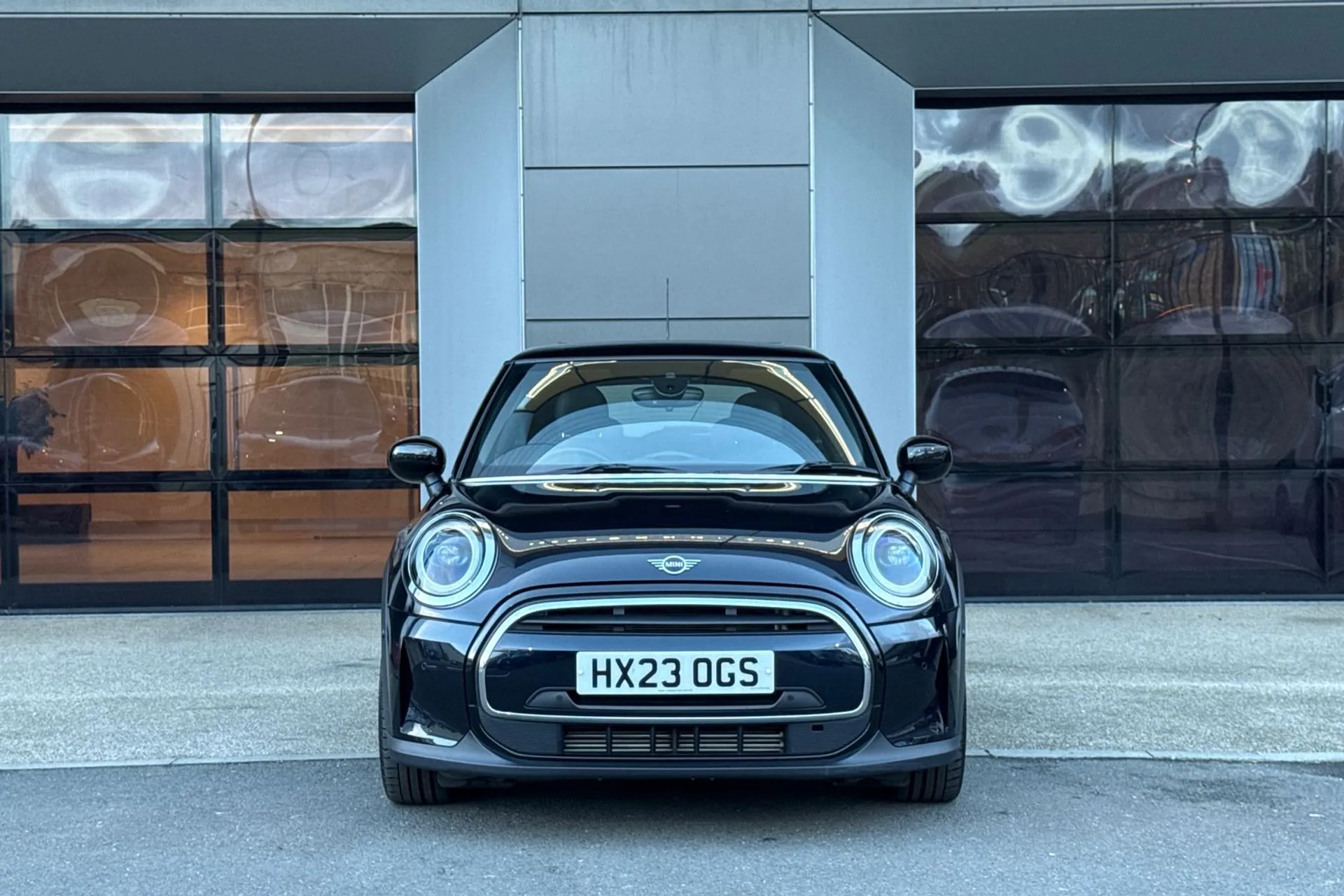 MINI HATCHBACK thumbnail image number 11