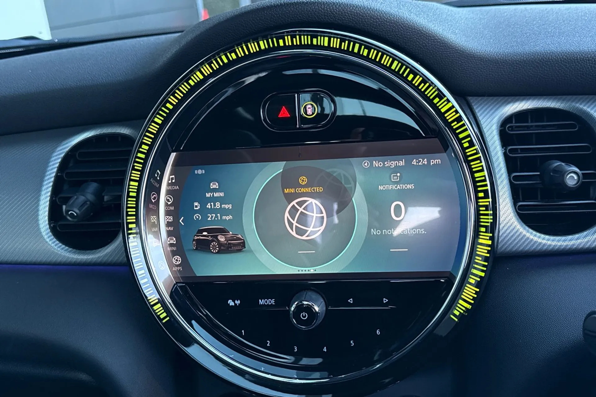 MINI HATCHBACK thumbnail image number 57