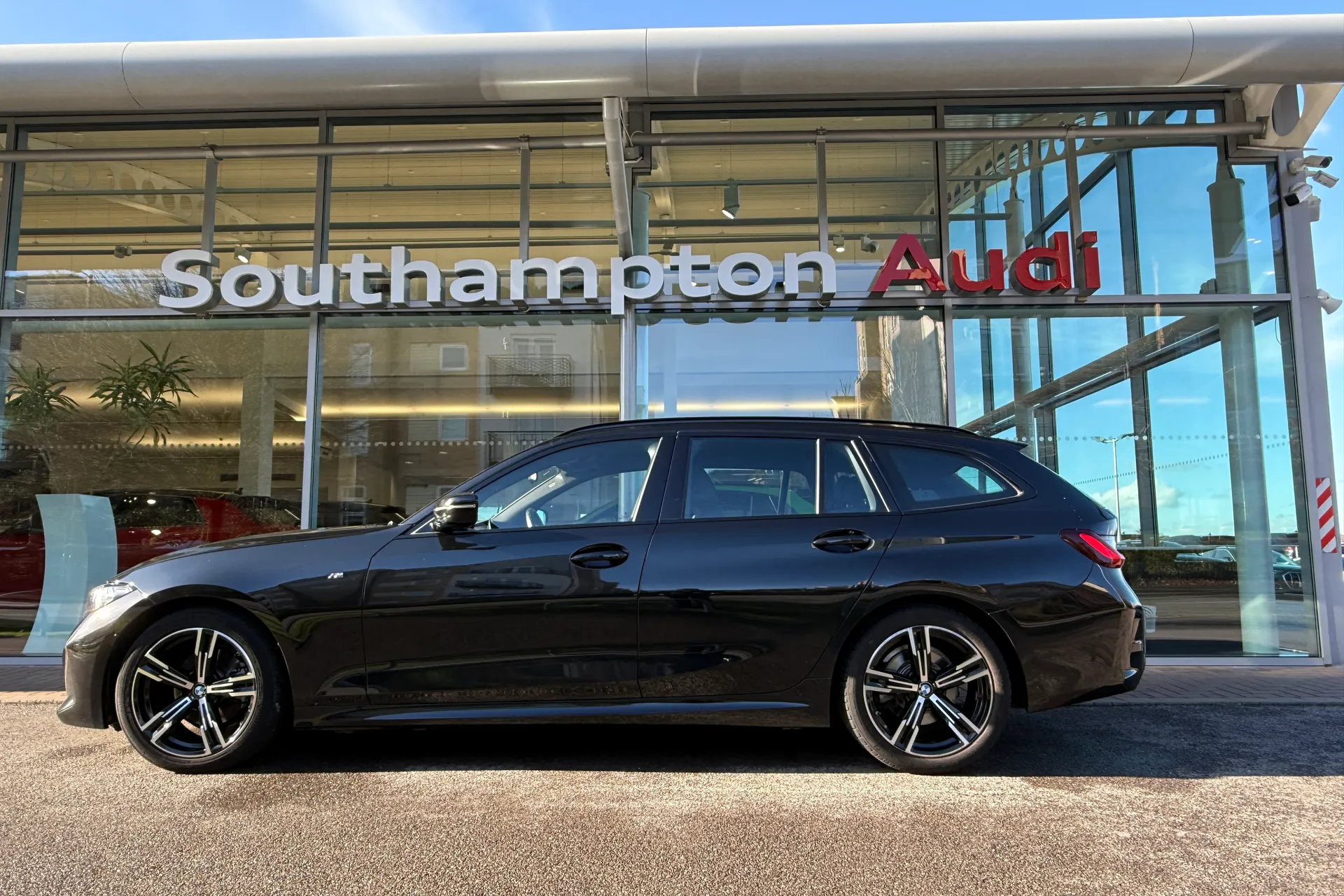 BMW 3 SERIES thumbnail image number 37