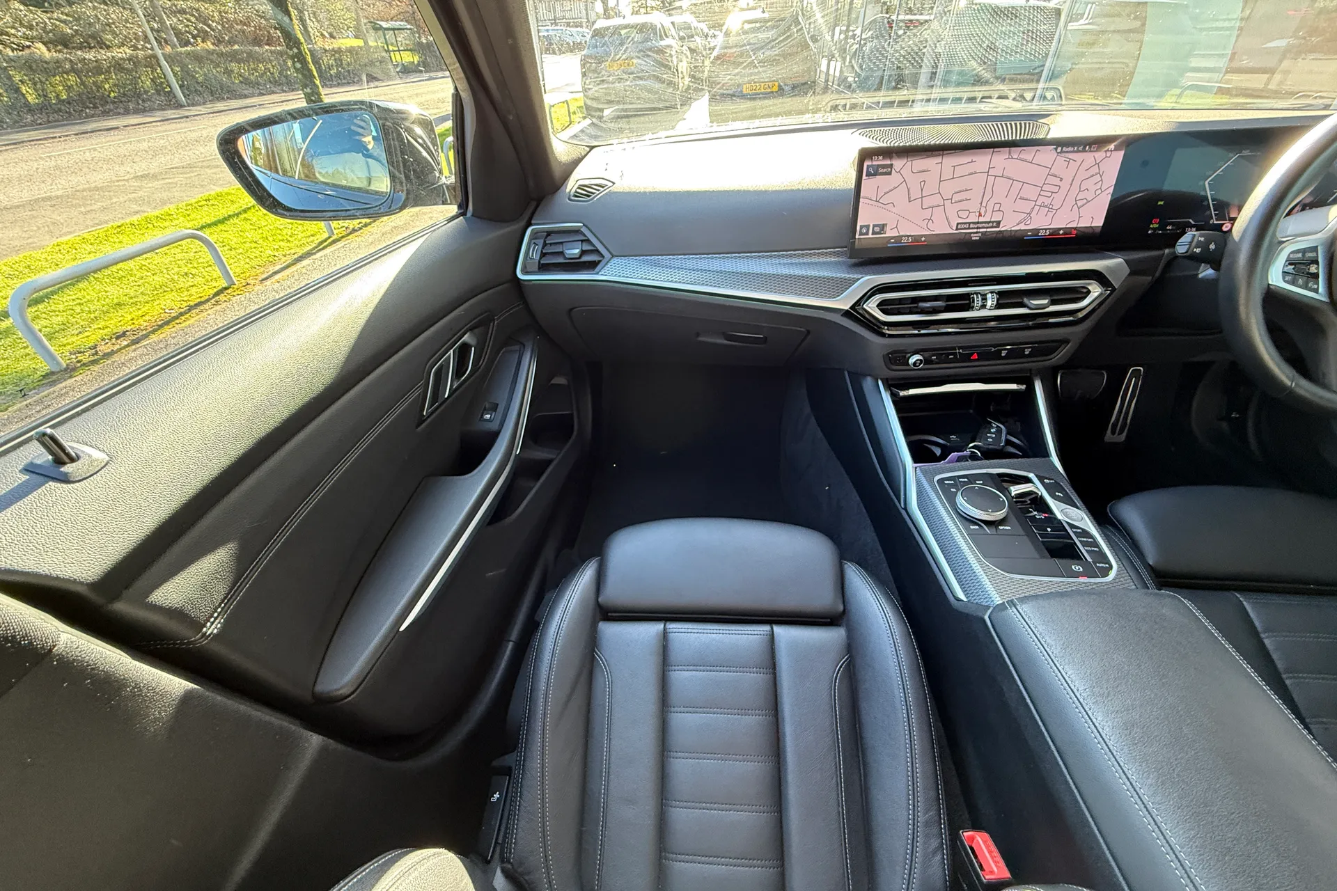 BMW 3 SERIES thumbnail image number 26