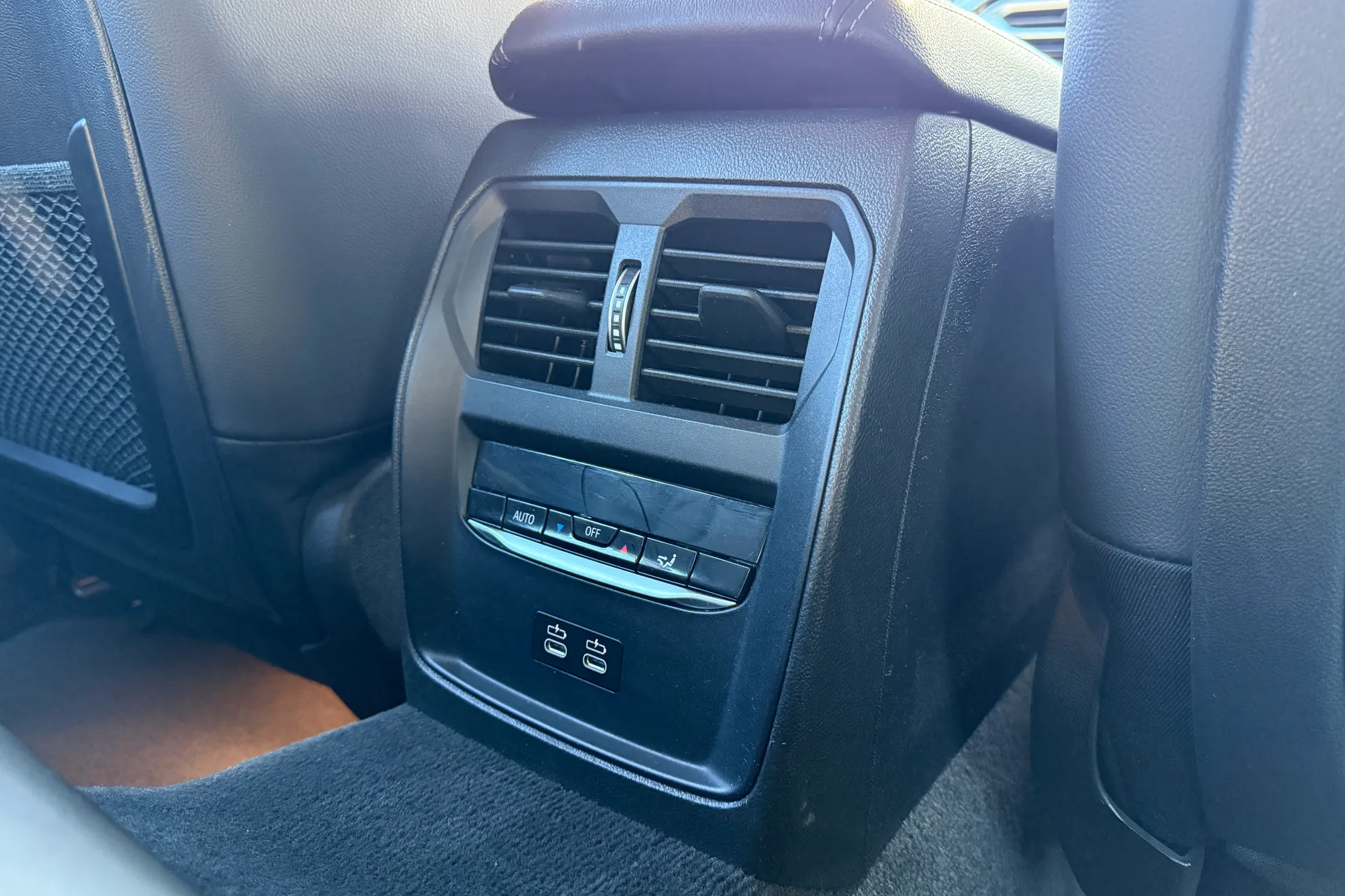 BMW 3 SERIES thumbnail image number 25