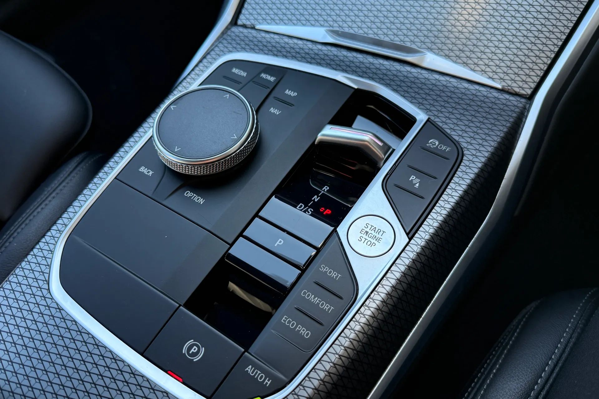 BMW 3 SERIES thumbnail image number 15