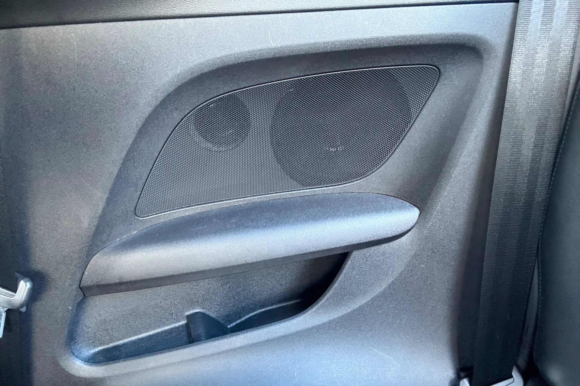 Audi TT thumbnail image number 33